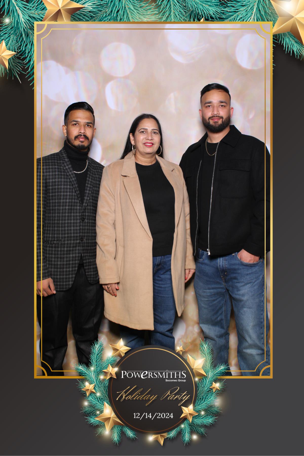 Powersmiths Holiday Party | View more photos from the event at gallery.myselfiemirror.ca/u/romanmyselfiemirrorca/Powersmiths-Holiday-Party