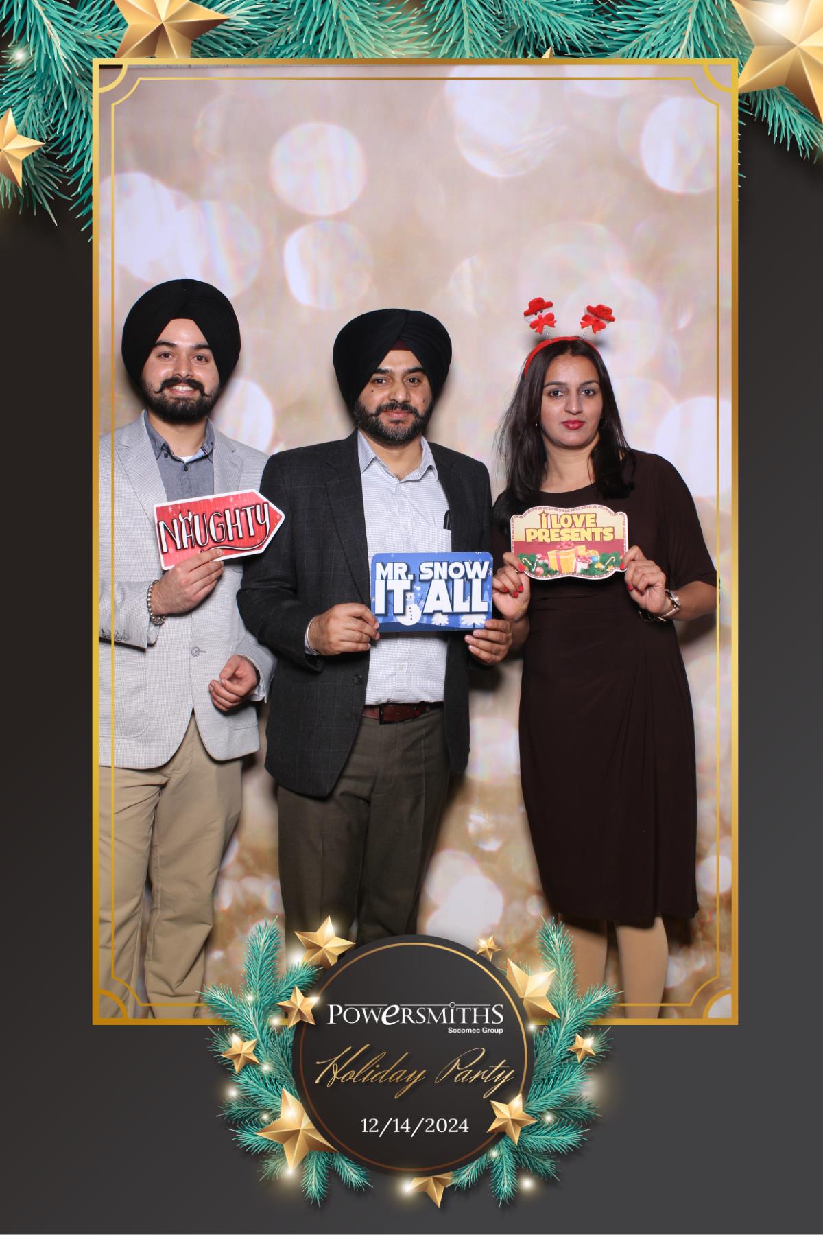 Powersmiths Holiday Party | View more photos from the event at gallery.myselfiemirror.ca/u/romanmyselfiemirrorca/Powersmiths-Holiday-Party