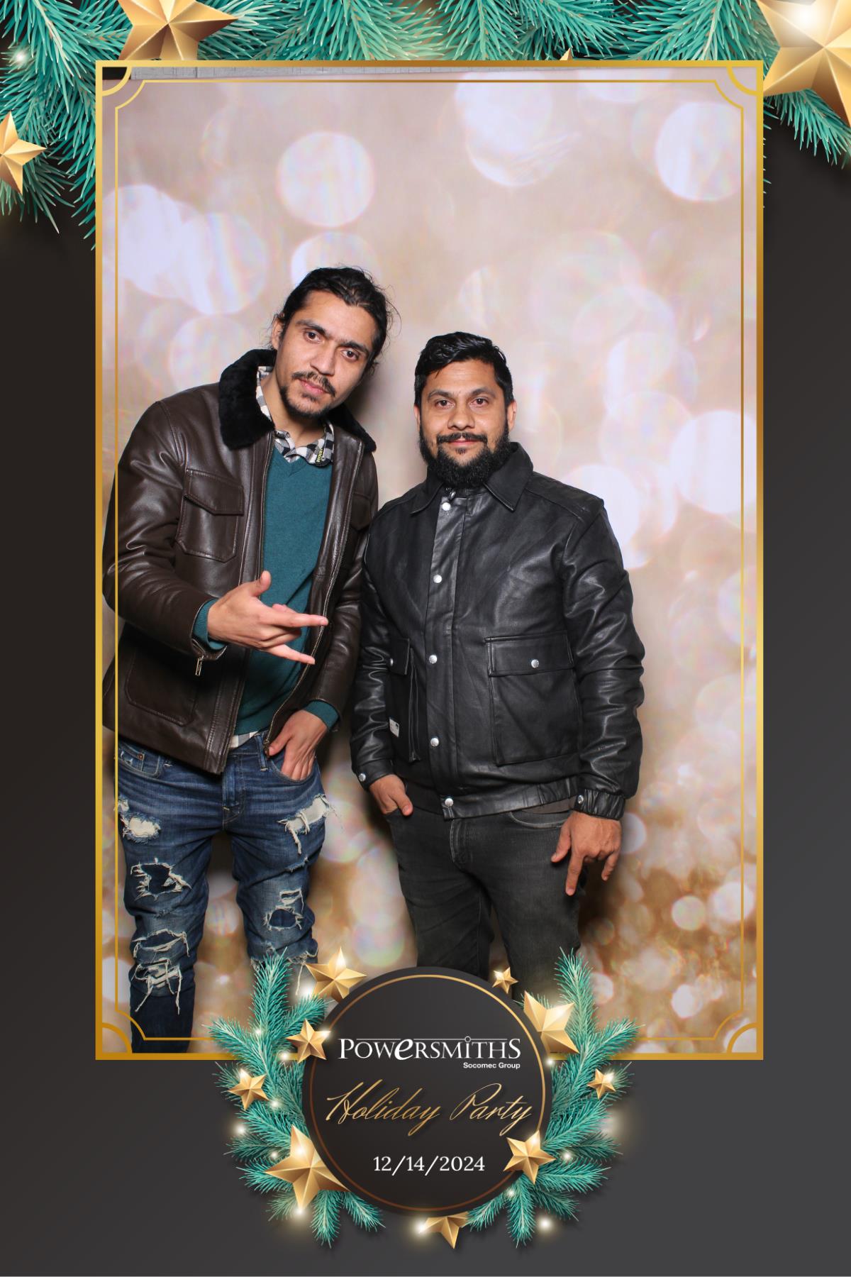 Powersmiths Holiday Party | View more photos from the event at gallery.myselfiemirror.ca/u/romanmyselfiemirrorca/Powersmiths-Holiday-Party