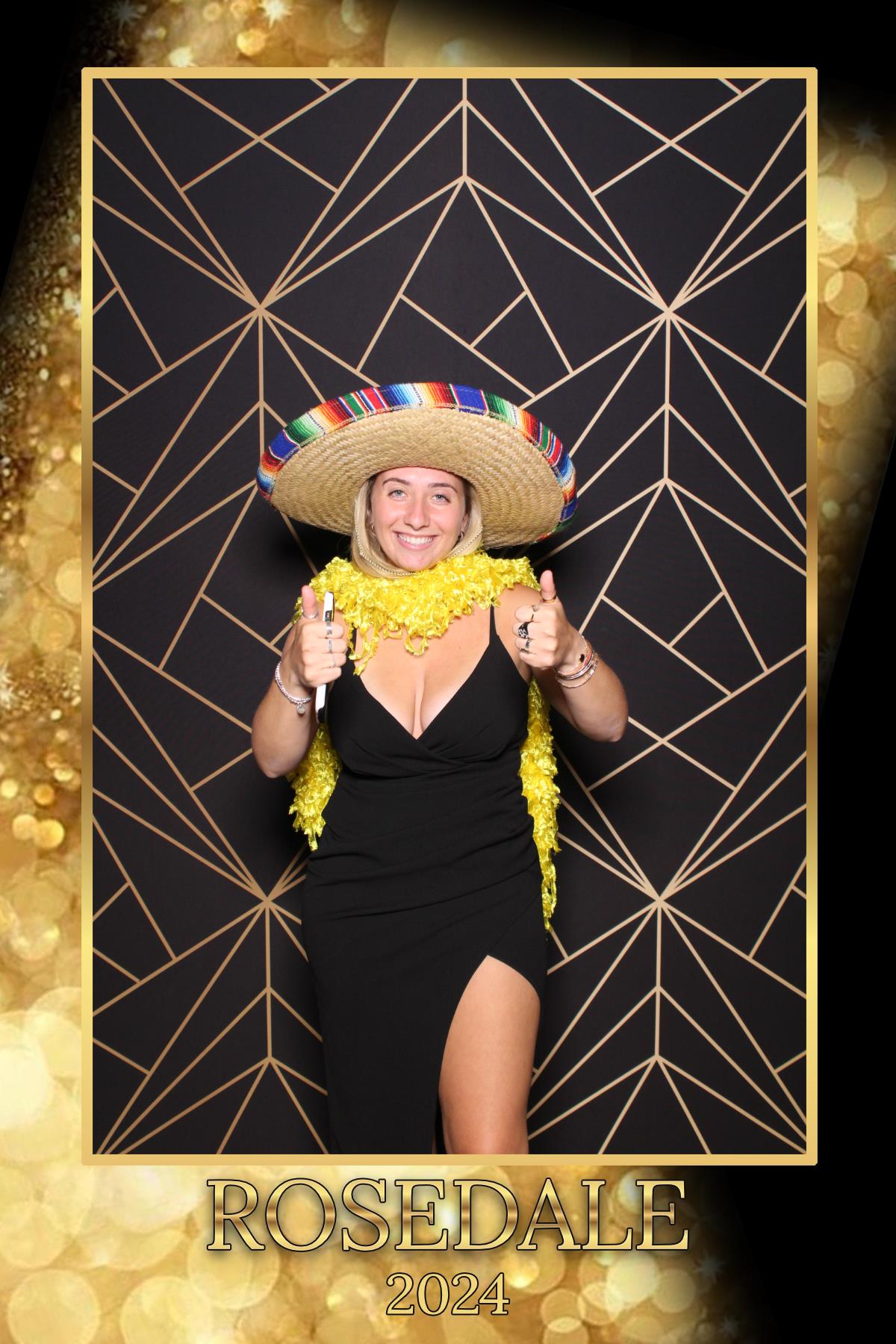 Rosedale Golf Club Staff Party | View more photos from the event at gallery.myselfiemirror.ca/u/romanmyselfiemirrorca/Rosedale-Golf-Club-Staff-Party-0