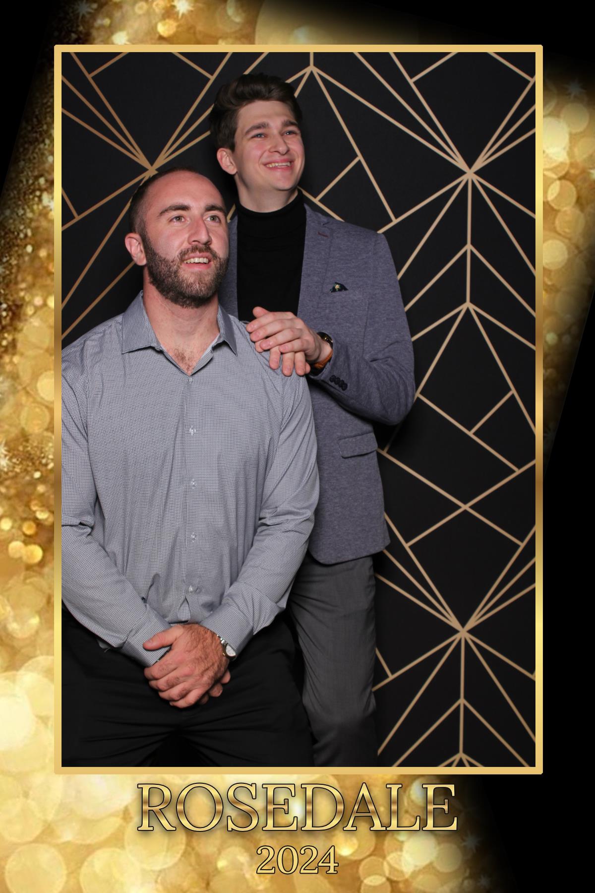 Rosedale Golf Club Staff Party | View more photos from the event at gallery.myselfiemirror.ca/u/romanmyselfiemirrorca/Rosedale-Golf-Club-Staff-Party-0