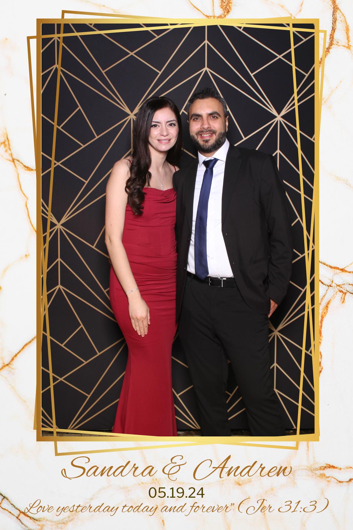 Sandra and Andrew | View more photos from the event at gallery.myselfiemirror.ca/u/romanmyselfiemirrorca/Sandra-and-Andrew