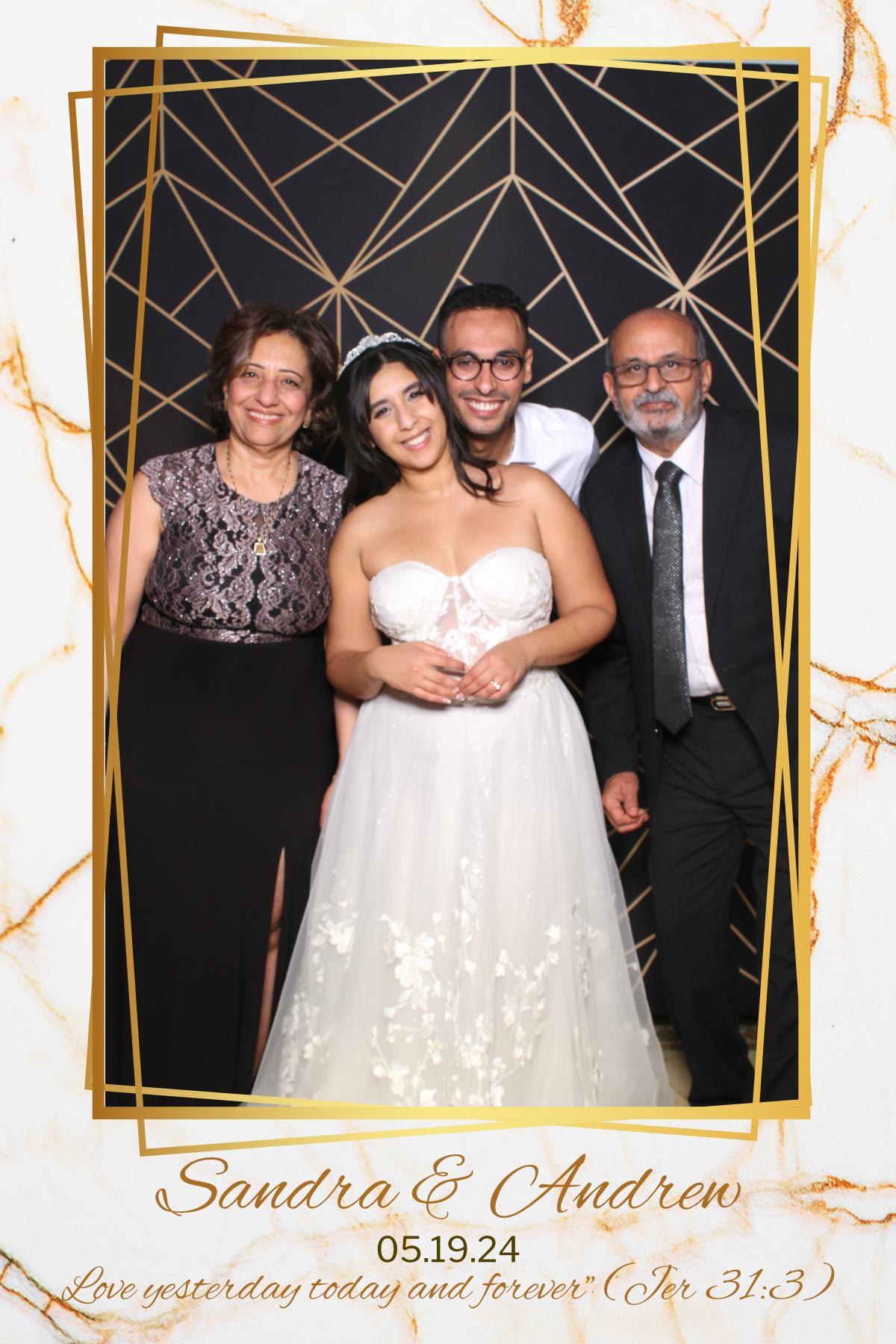 Sandra and Andrew | View more photos from the event at gallery.myselfiemirror.ca/u/romanmyselfiemirrorca/Sandra-and-Andrew