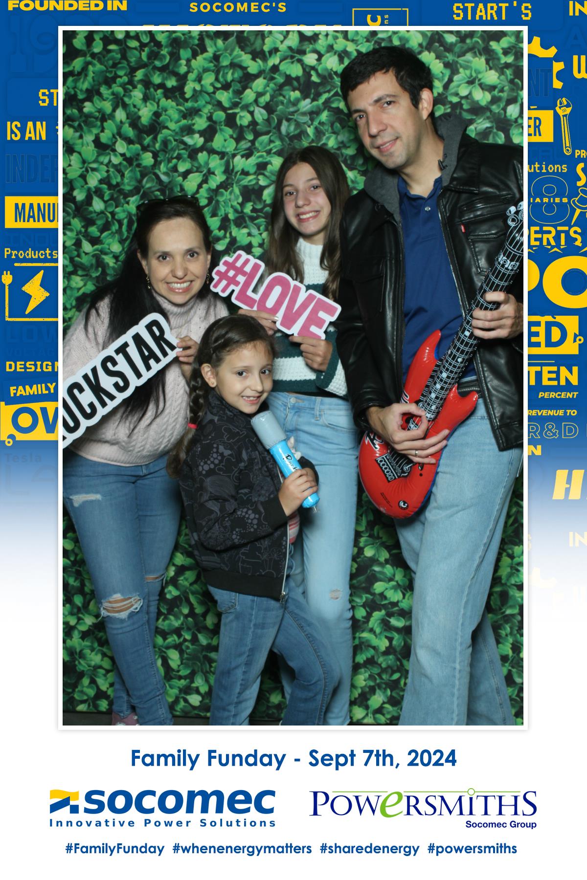 Socomec Family Fun Day  | View more photos from the event at gallery.myselfiemirror.ca/u/romanmyselfiemirrorca/Socomec-Family-Fun-Day