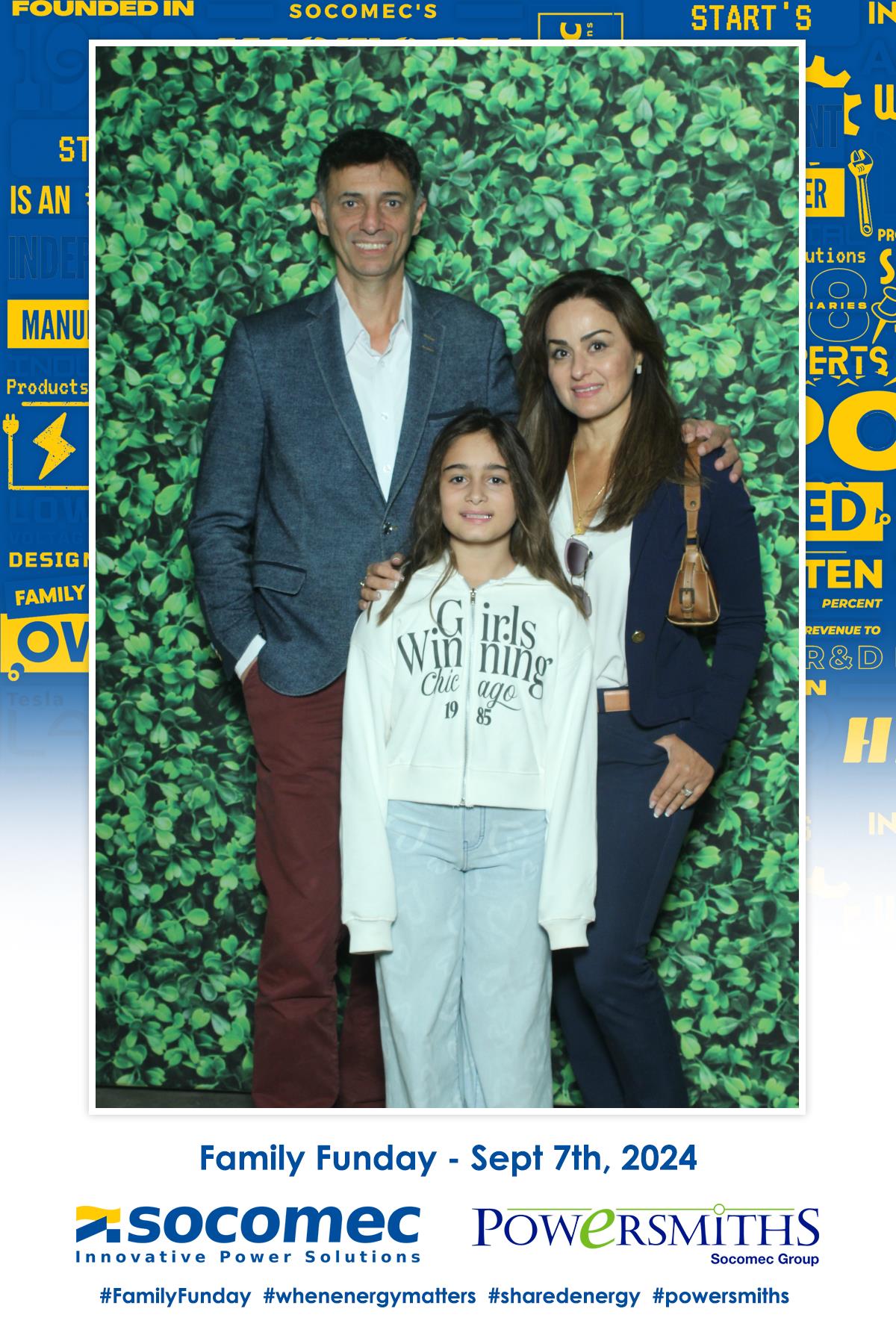 Socomec Family Fun Day  | View more photos from the event at gallery.myselfiemirror.ca/u/romanmyselfiemirrorca/Socomec-Family-Fun-Day