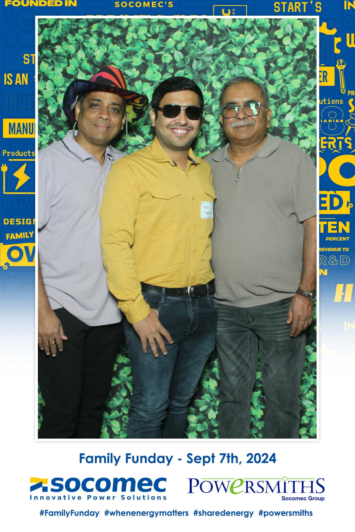 Socomec Family Fun Day  | View more photos from the event at gallery.myselfiemirror.ca/u/romanmyselfiemirrorca/Socomec-Family-Fun-Day