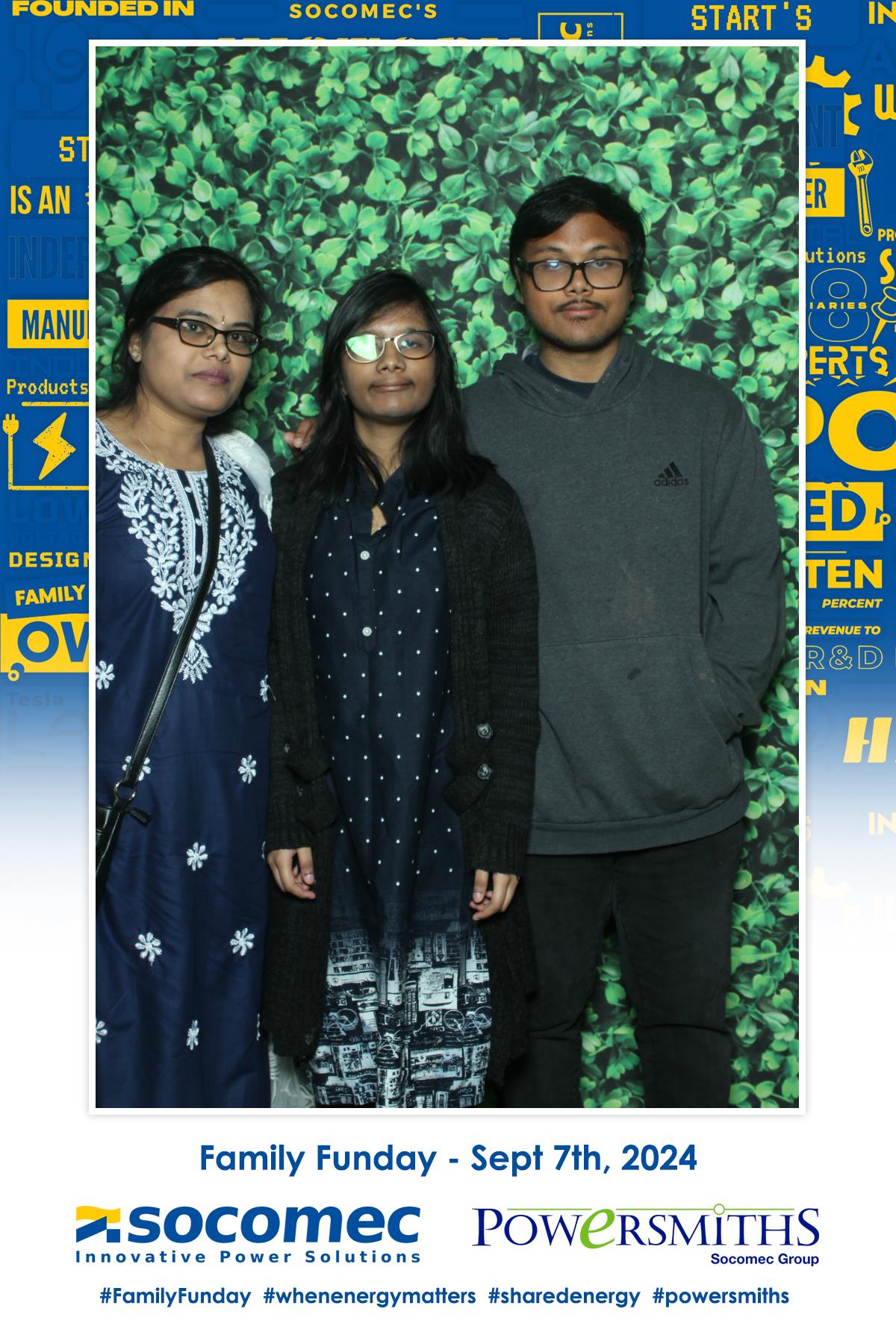 Socomec Family Fun Day  | View more photos from the event at gallery.myselfiemirror.ca/u/romanmyselfiemirrorca/Socomec-Family-Fun-Day