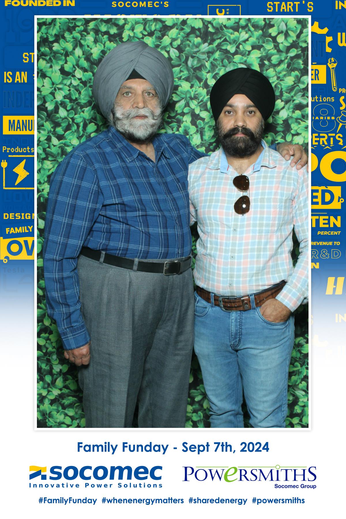 Socomec Family Fun Day  | View more photos from the event at gallery.myselfiemirror.ca/u/romanmyselfiemirrorca/Socomec-Family-Fun-Day