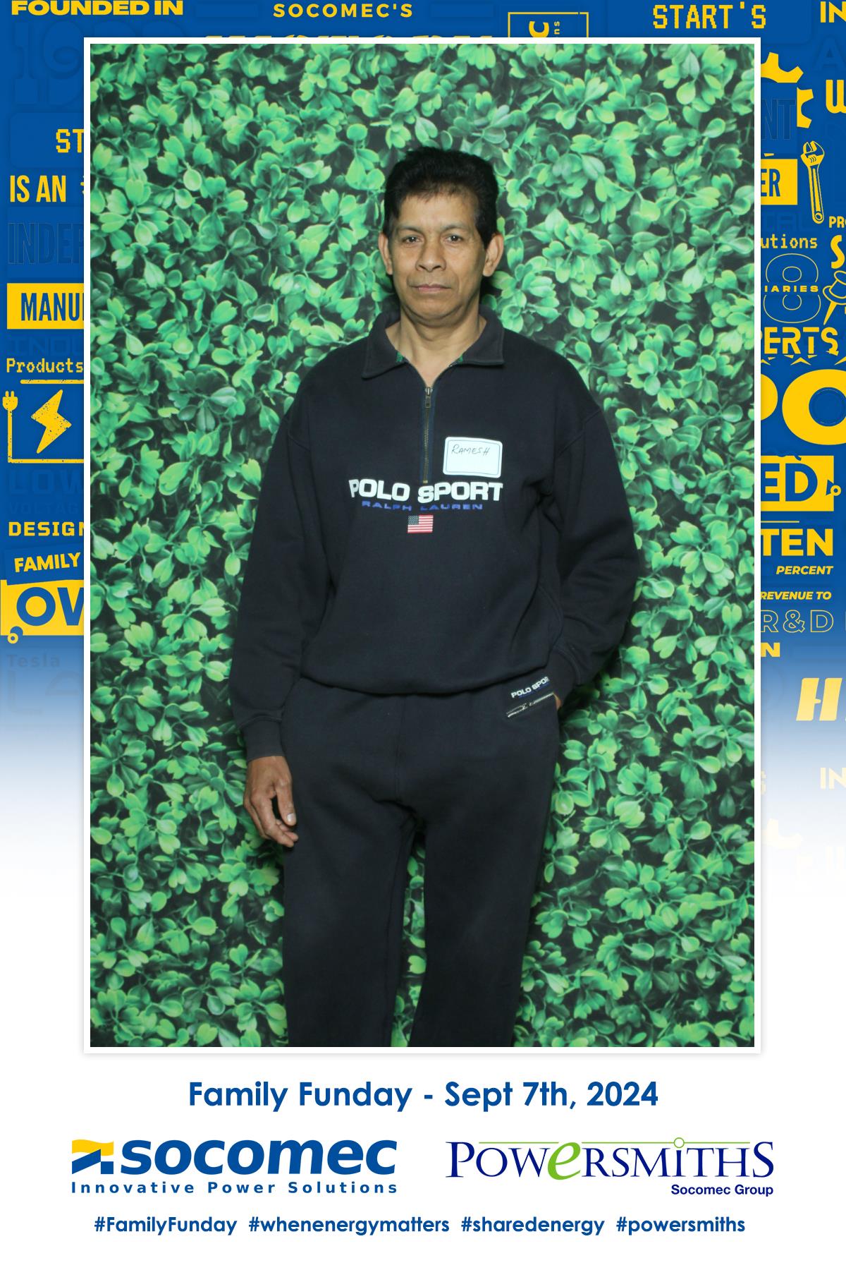 Socomec Family Fun Day  | View more photos from the event at gallery.myselfiemirror.ca/u/romanmyselfiemirrorca/Socomec-Family-Fun-Day