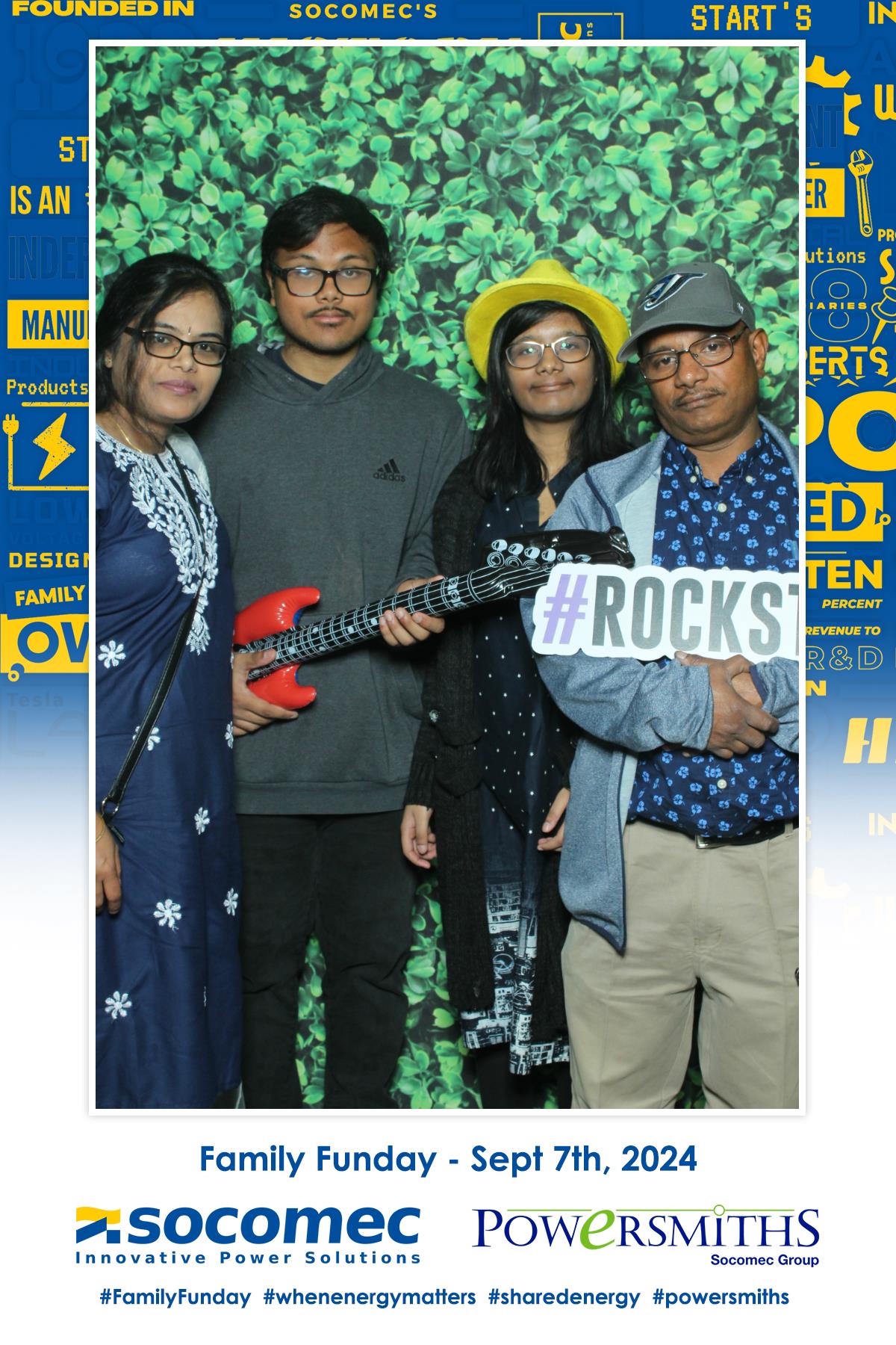 Socomec Family Fun Day  | View more photos from the event at gallery.myselfiemirror.ca/u/romanmyselfiemirrorca/Socomec-Family-Fun-Day