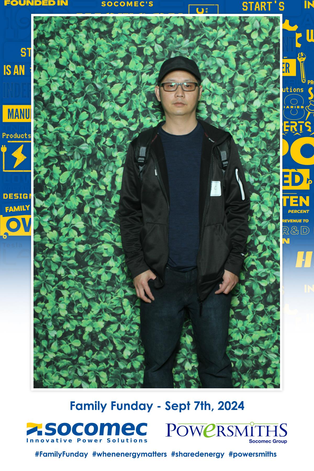 Socomec Family Fun Day  | View more photos from the event at gallery.myselfiemirror.ca/u/romanmyselfiemirrorca/Socomec-Family-Fun-Day