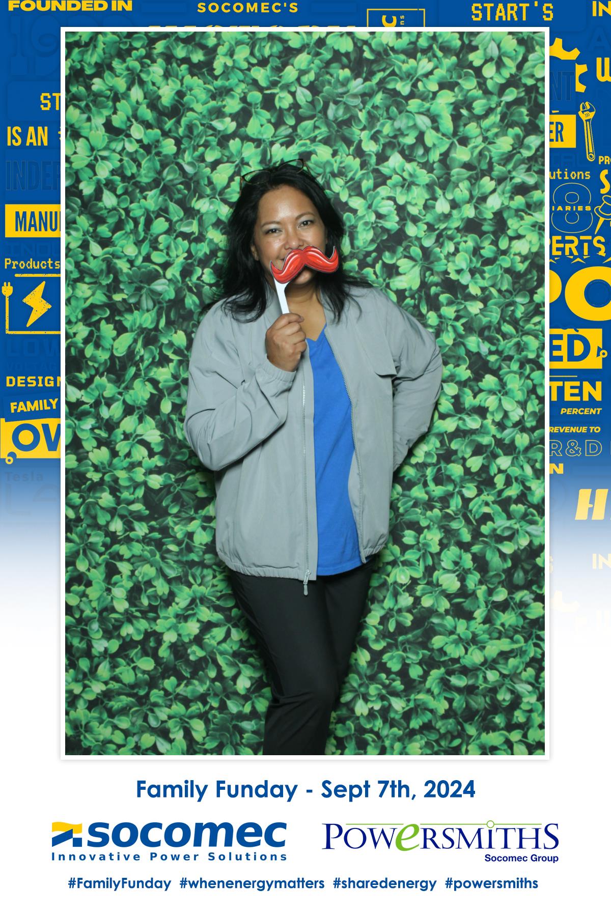 Socomec Family Fun Day  | View more photos from the event at gallery.myselfiemirror.ca/u/romanmyselfiemirrorca/Socomec-Family-Fun-Day