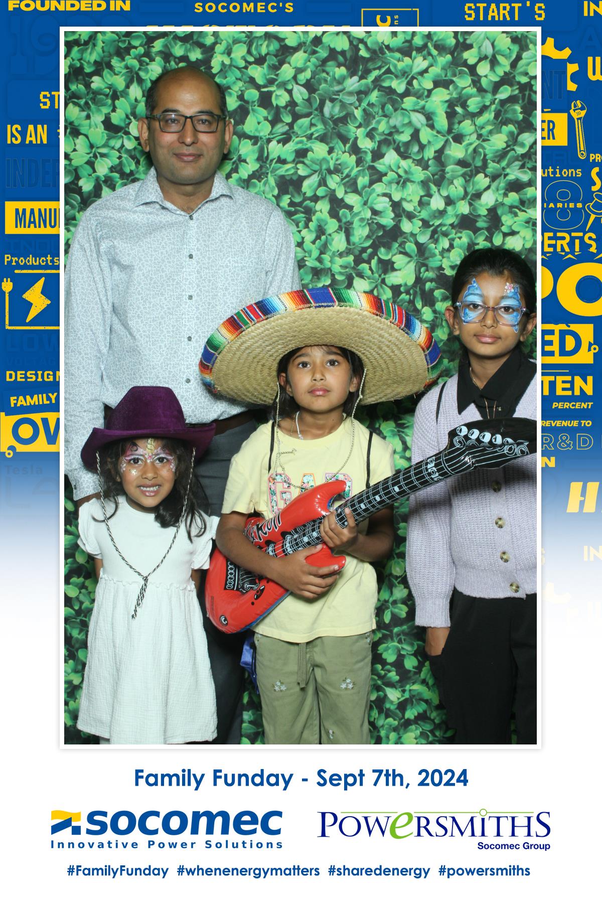 Socomec Family Fun Day  | View more photos from the event at gallery.myselfiemirror.ca/u/romanmyselfiemirrorca/Socomec-Family-Fun-Day