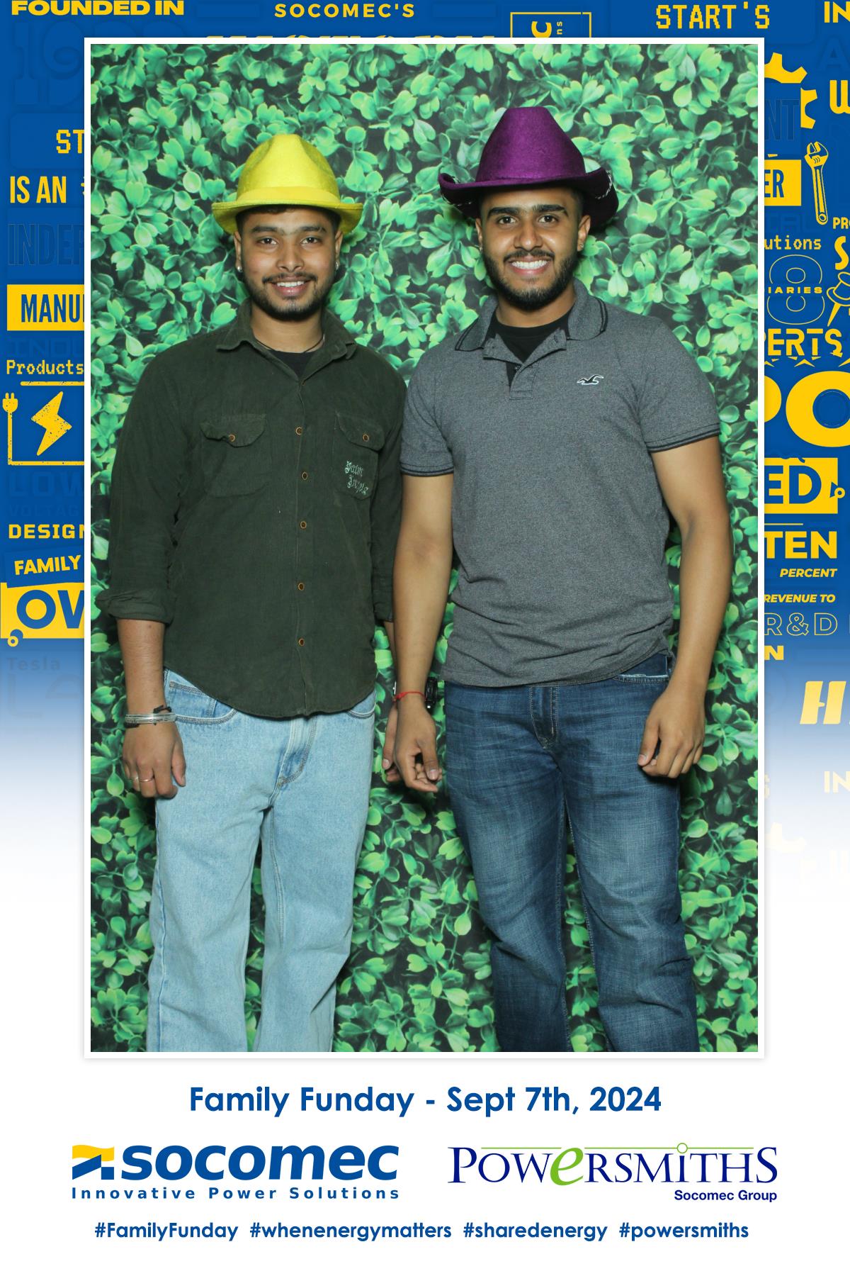 Socomec Family Fun Day  | View more photos from the event at gallery.myselfiemirror.ca/u/romanmyselfiemirrorca/Socomec-Family-Fun-Day