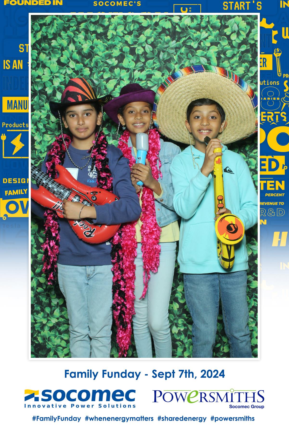 Socomec Family Fun Day  | View more photos from the event at gallery.myselfiemirror.ca/u/romanmyselfiemirrorca/Socomec-Family-Fun-Day