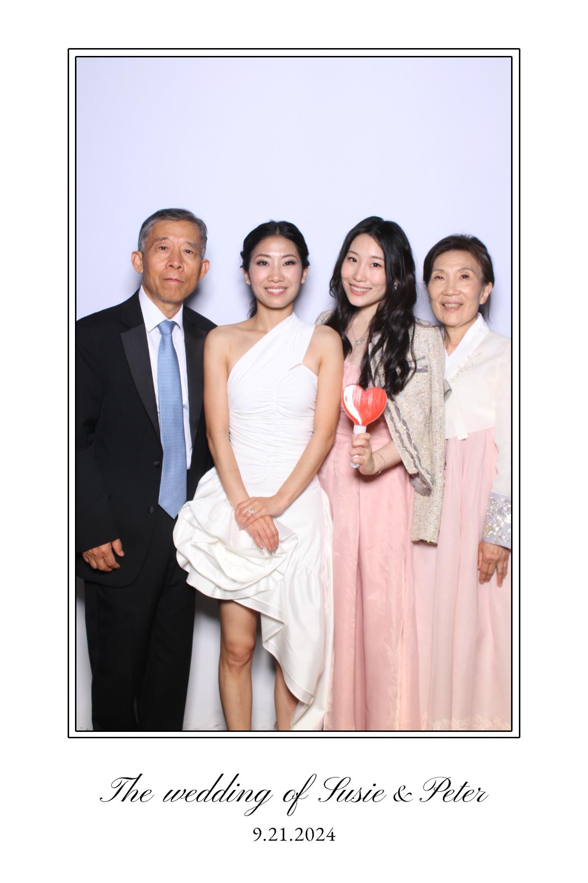 Susie & Peter | View more photos from the event at gallery.myselfiemirror.ca/u/romanmyselfiemirrorca/Susie-Peter