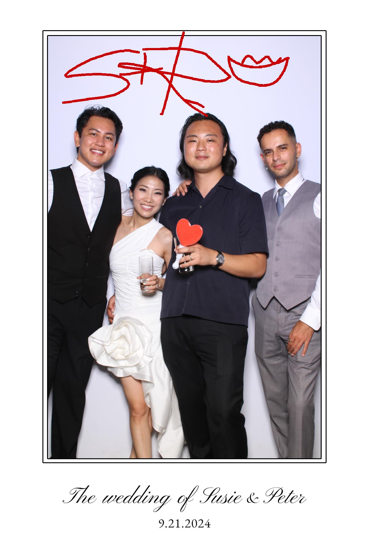 Susie & Peter | View more photos from the event at gallery.myselfiemirror.ca/u/romanmyselfiemirrorca/Susie-Peter