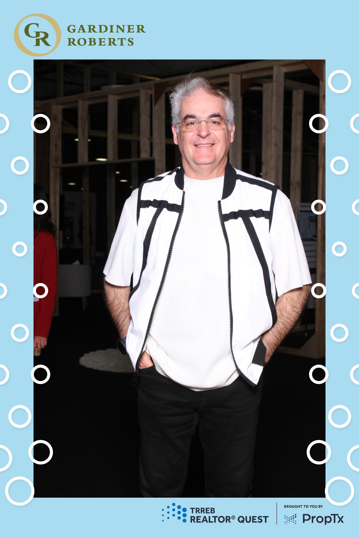 TRREB Realtor Quest 2024 | View more photos from the event at gallery.myselfiemirror.ca/u/romanmyselfiemirrorca/TRREB-Realtor-Quest-2024