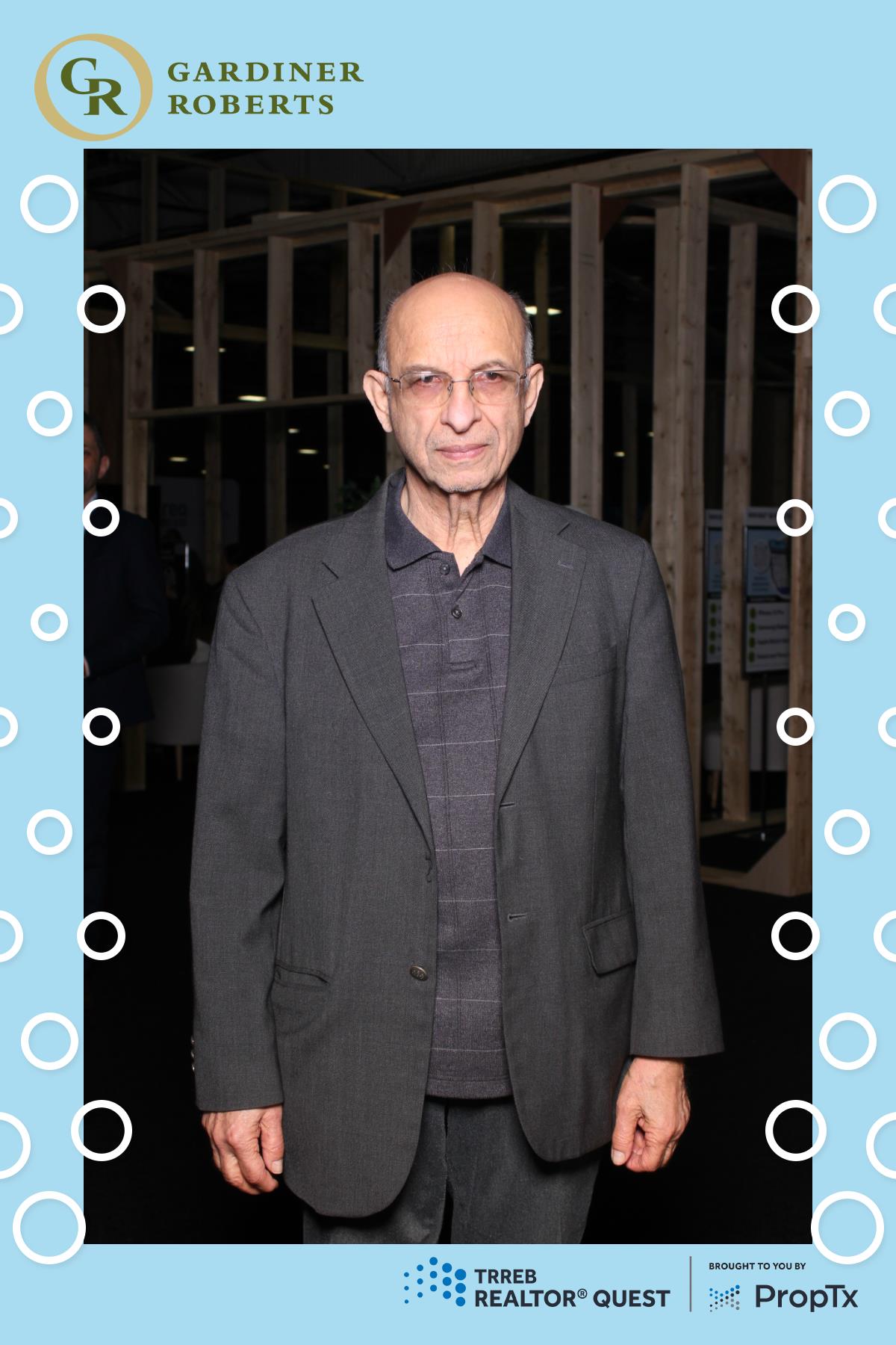 TRREB Realtor Quest 2024 | View more photos from the event at gallery.myselfiemirror.ca/u/romanmyselfiemirrorca/TRREB-Realtor-Quest-2024