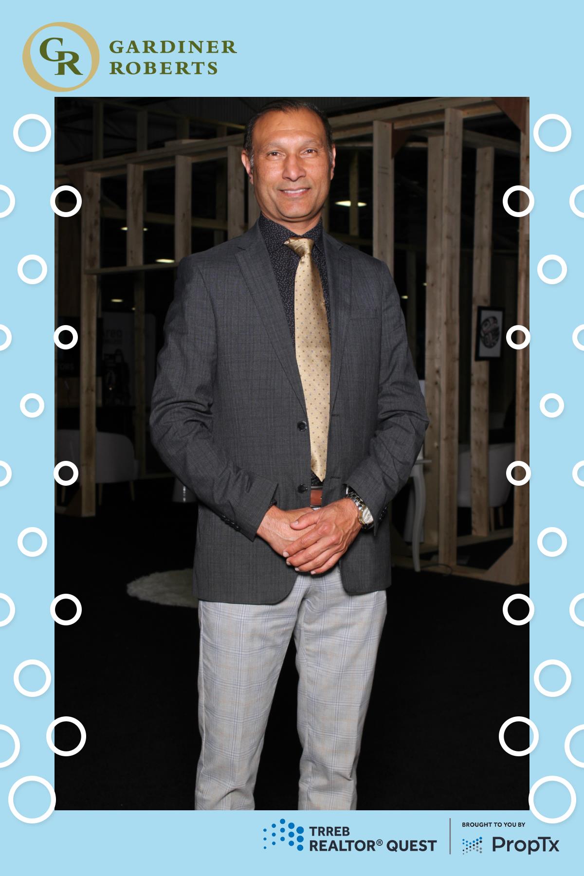 TRREB Realtor Quest 2024 | View more photos from the event at gallery.myselfiemirror.ca/u/romanmyselfiemirrorca/TRREB-Realtor-Quest-2024