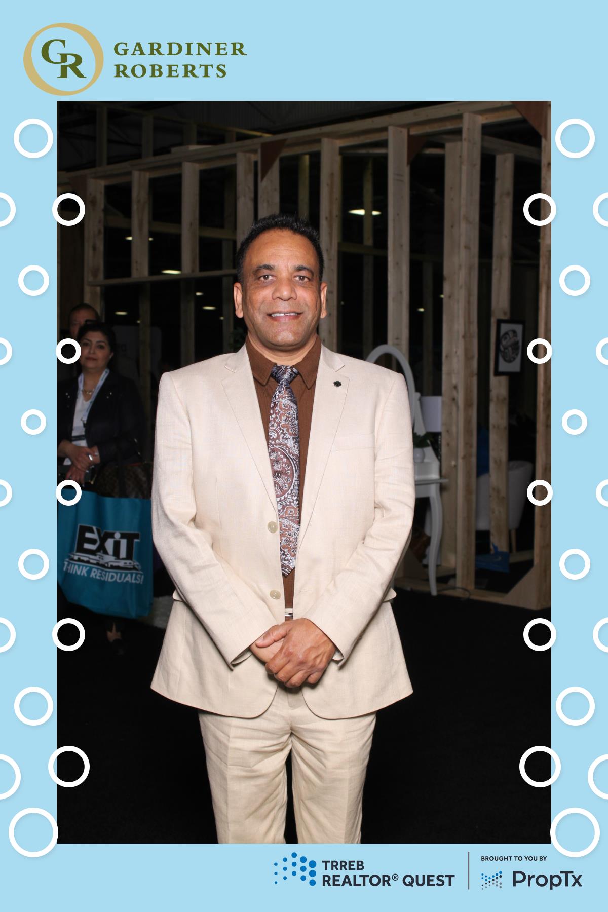 TRREB Realtor Quest 2024 | View more photos from the event at gallery.myselfiemirror.ca/u/romanmyselfiemirrorca/TRREB-Realtor-Quest-2024