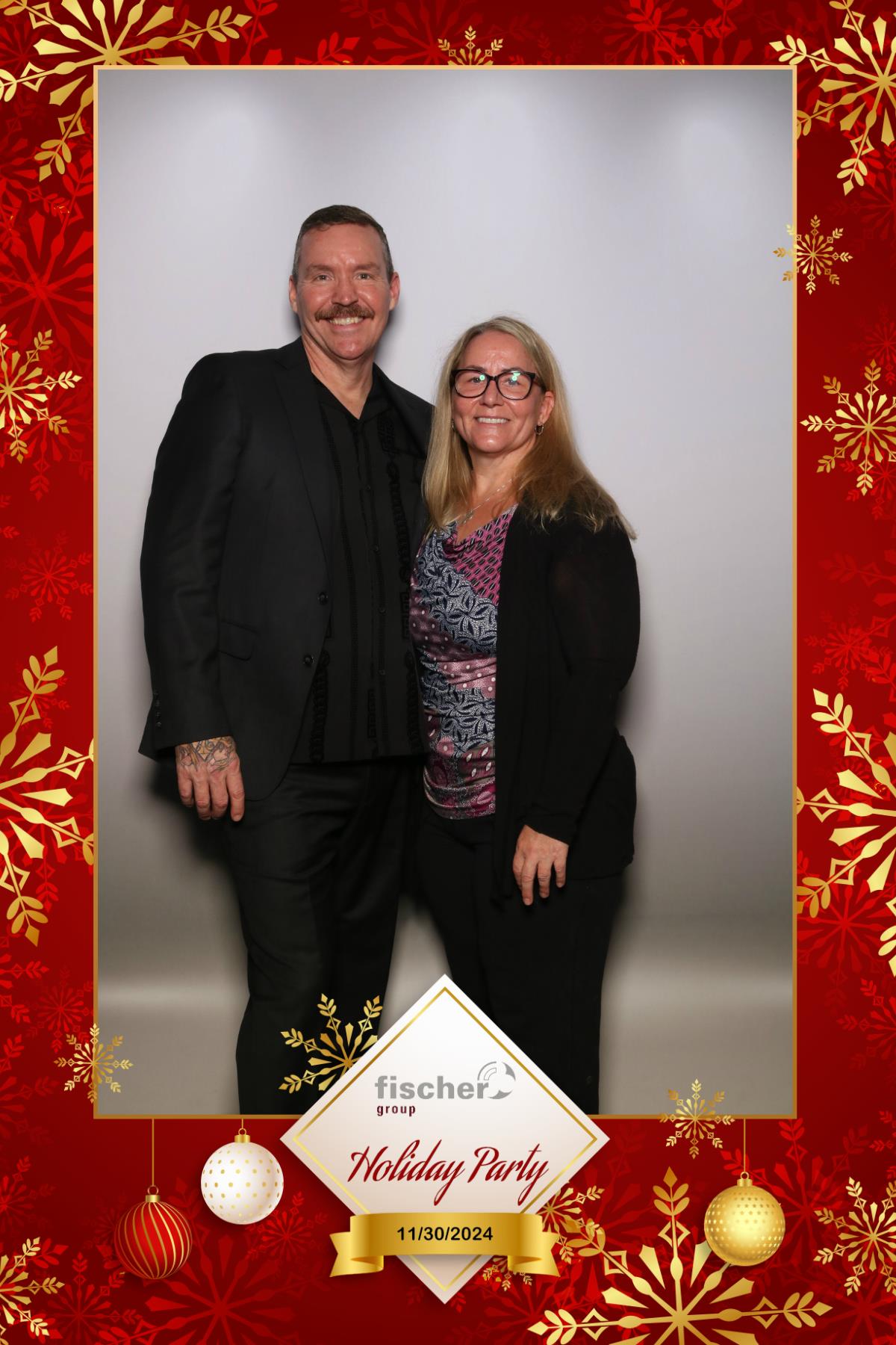 fischer Canada Holiday Party  | View more photos from the event at gallery.myselfiemirror.ca/u/romanmyselfiemirrorca/fischer-Canada-Holiday-Party