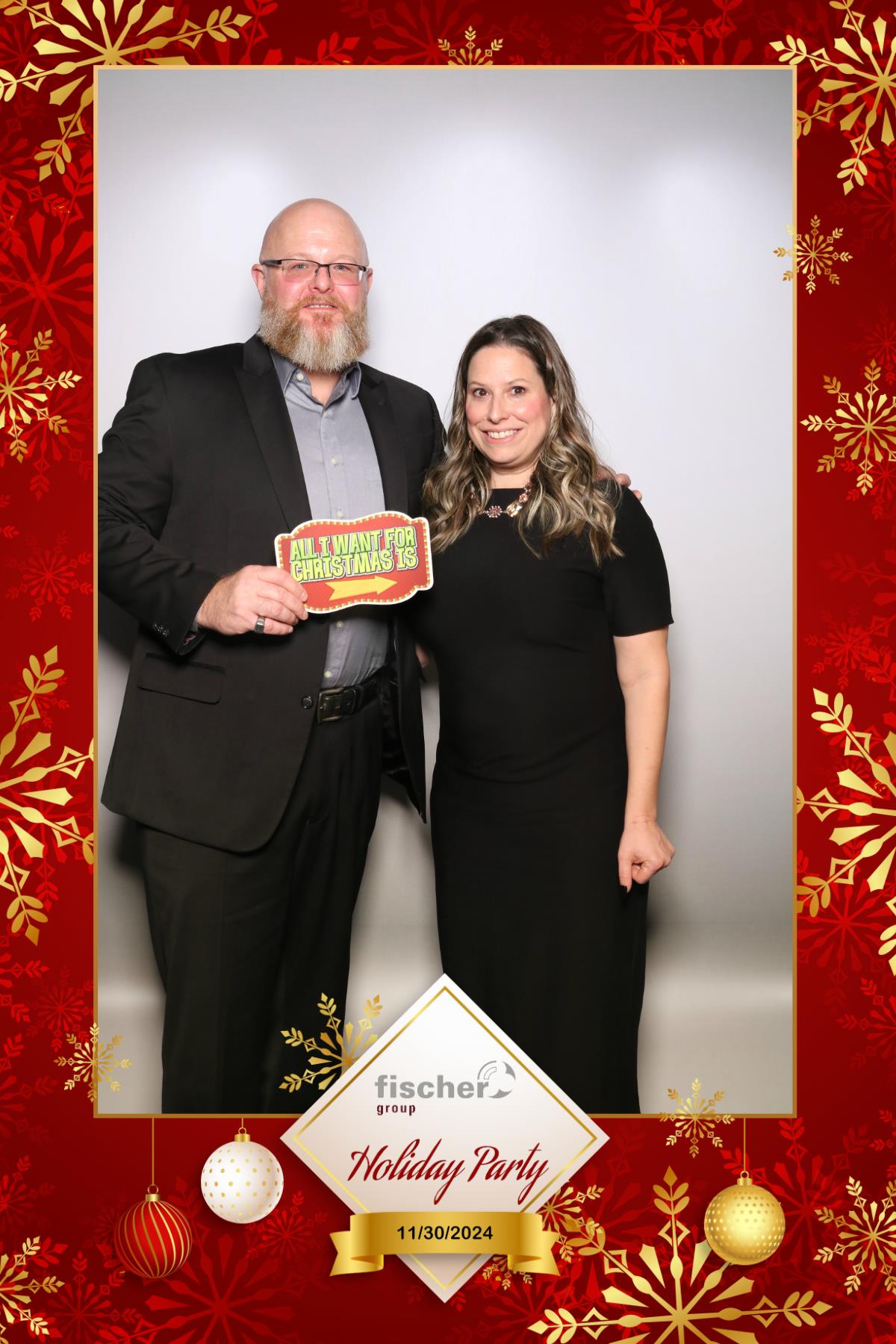 fischer Canada Holiday Party  | View more photos from the event at gallery.myselfiemirror.ca/u/romanmyselfiemirrorca/fischer-Canada-Holiday-Party