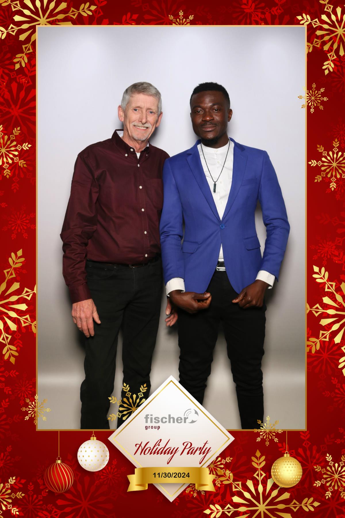 fischer Canada Holiday Party  | View more photos from the event at gallery.myselfiemirror.ca/u/romanmyselfiemirrorca/fischer-Canada-Holiday-Party