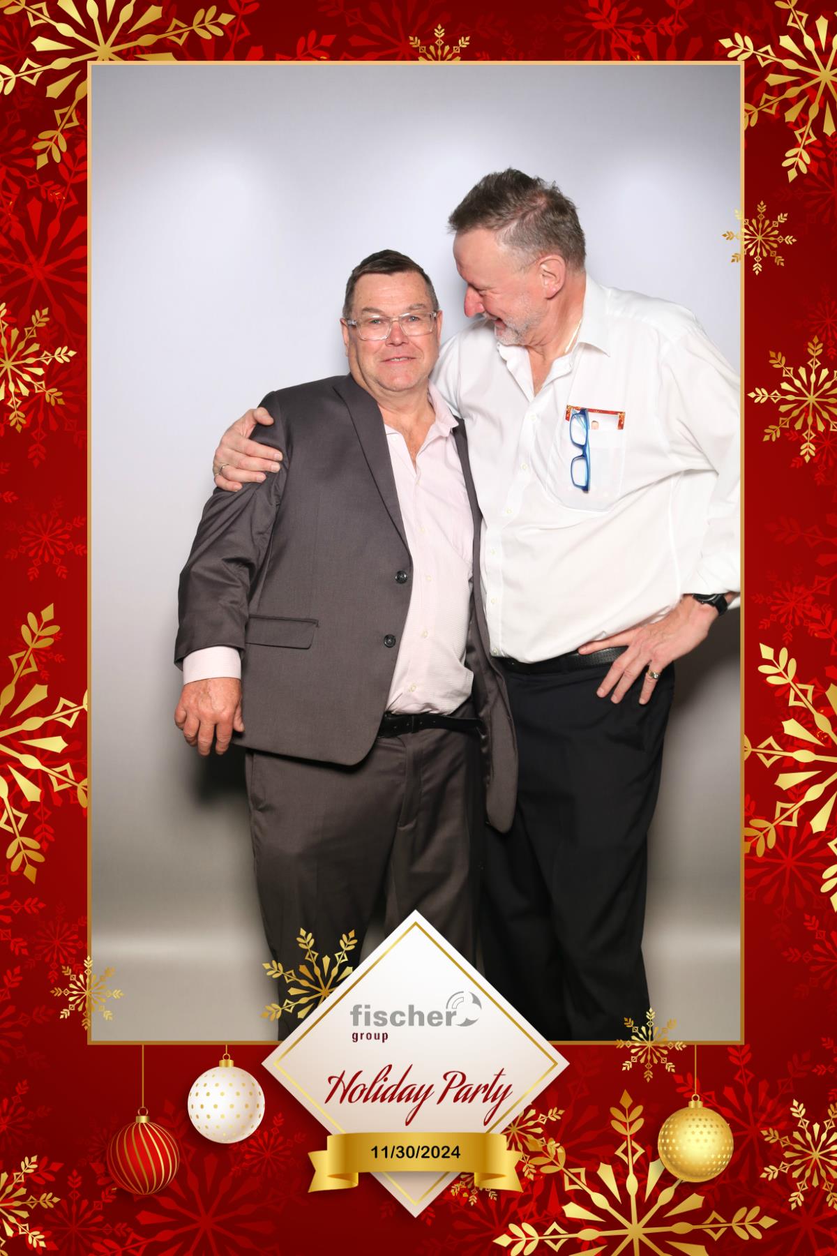 fischer Canada Holiday Party  | View more photos from the event at gallery.myselfiemirror.ca/u/romanmyselfiemirrorca/fischer-Canada-Holiday-Party