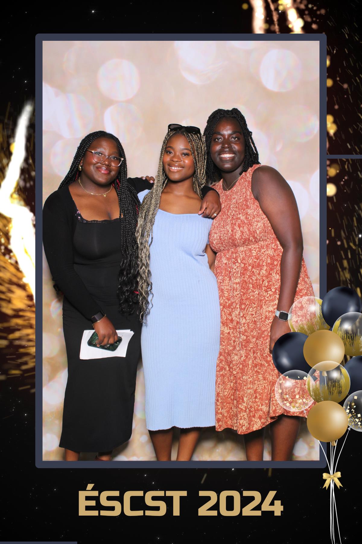 École Sainte-Trinité Graduation 2024 | View more photos from the event at gallery.myselfiemirror.ca/u/romanmyselfiemirrorca/École-Sainte-Trinité-Graduation-2024