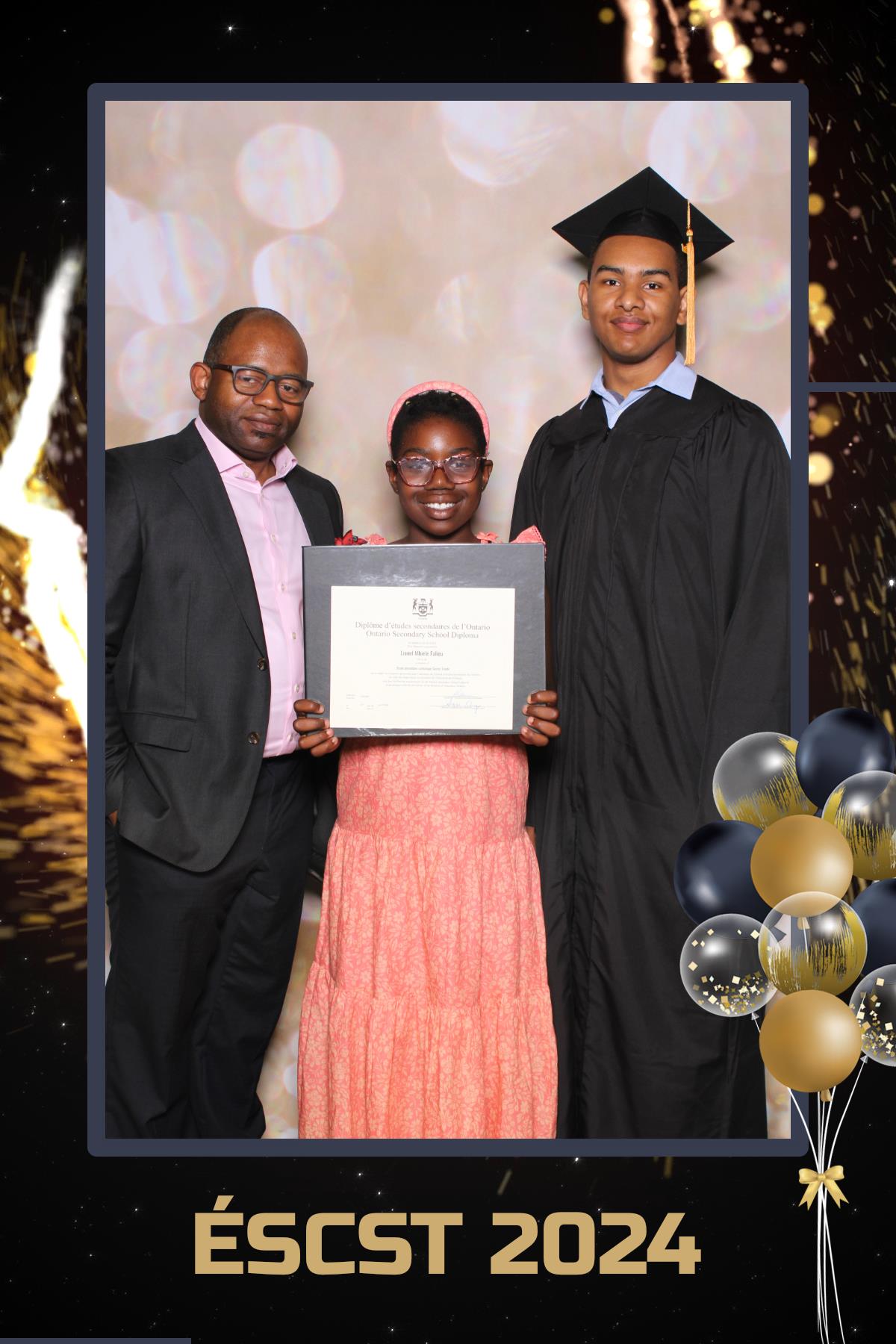 École Sainte-Trinité Graduation 2024 | View more photos from the event at gallery.myselfiemirror.ca/u/romanmyselfiemirrorca/École-Sainte-Trinité-Graduation-2024