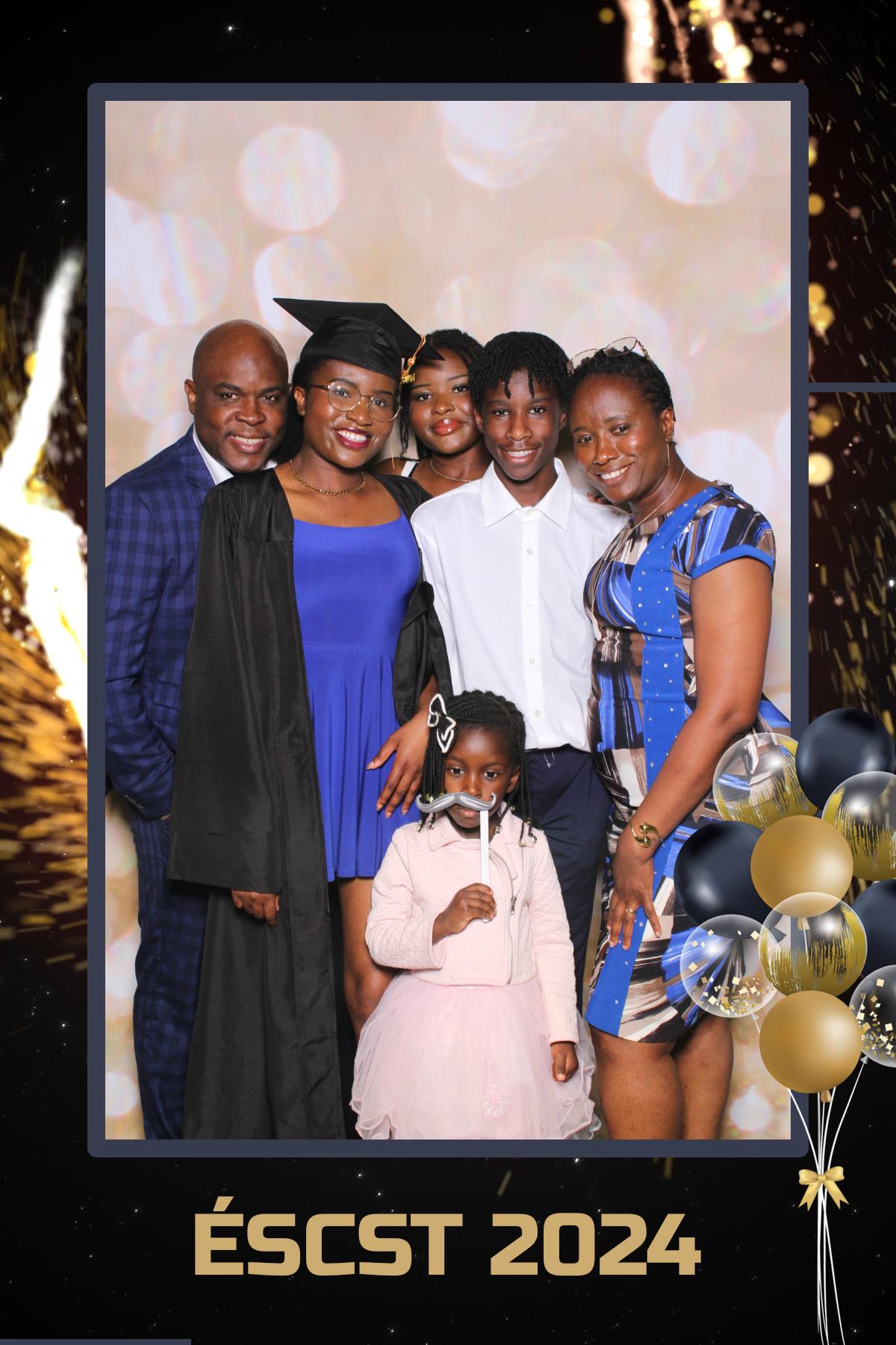 École Sainte-Trinité Graduation 2024 | View more photos from the event at gallery.myselfiemirror.ca/u/romanmyselfiemirrorca/École-Sainte-Trinité-Graduation-2024