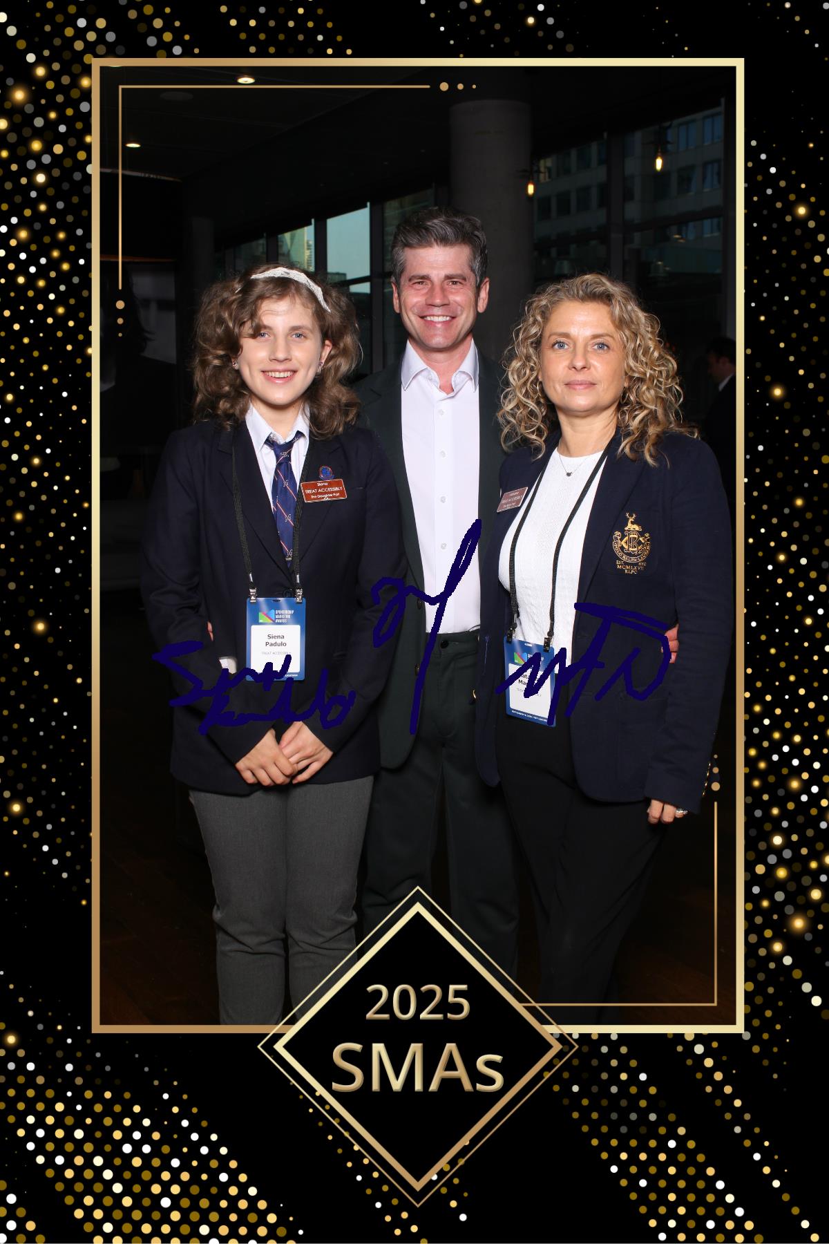 2025 SMAs | View more photos from the event at gallery.myselfiemirror.ca/u/romanmyselfiemirrorca/2025-SMAs