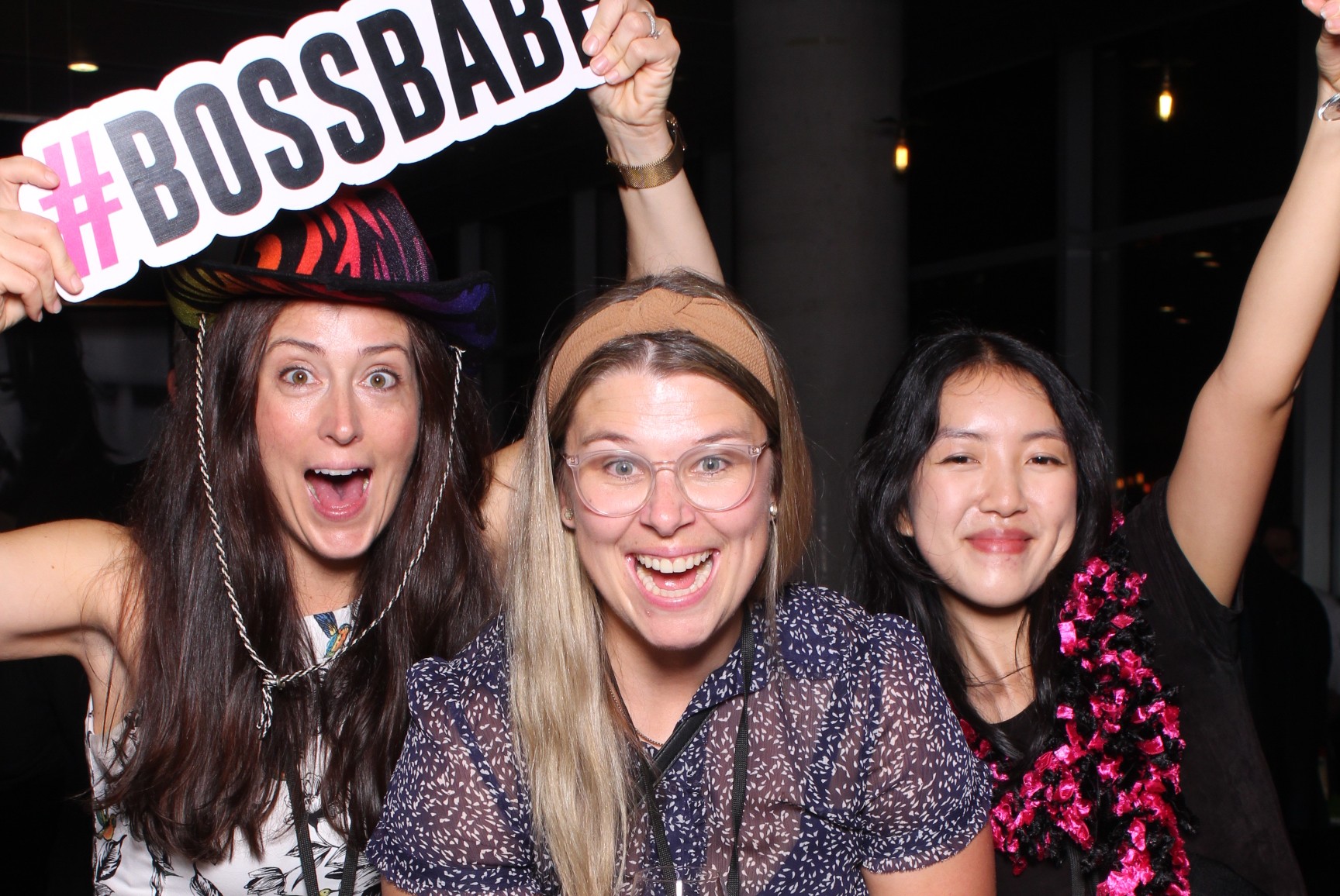 2025 SMAs | View more photos from the event at gallery.myselfiemirror.ca/u/romanmyselfiemirrorca/2025-SMAs