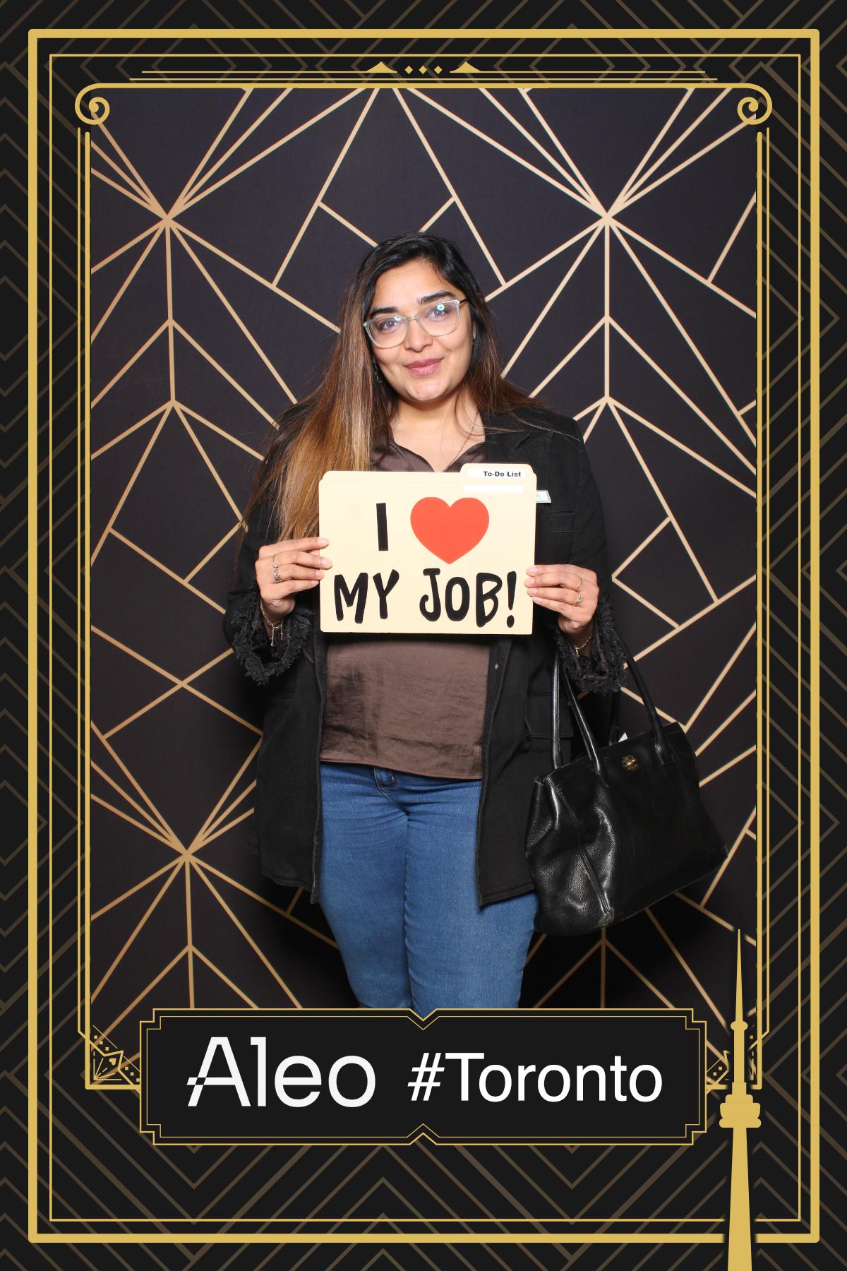 Aleo #Toronto | View more photos from the event at gallery.myselfiemirror.ca/u/romanmyselfiemirrorca/Aleo-Toronto