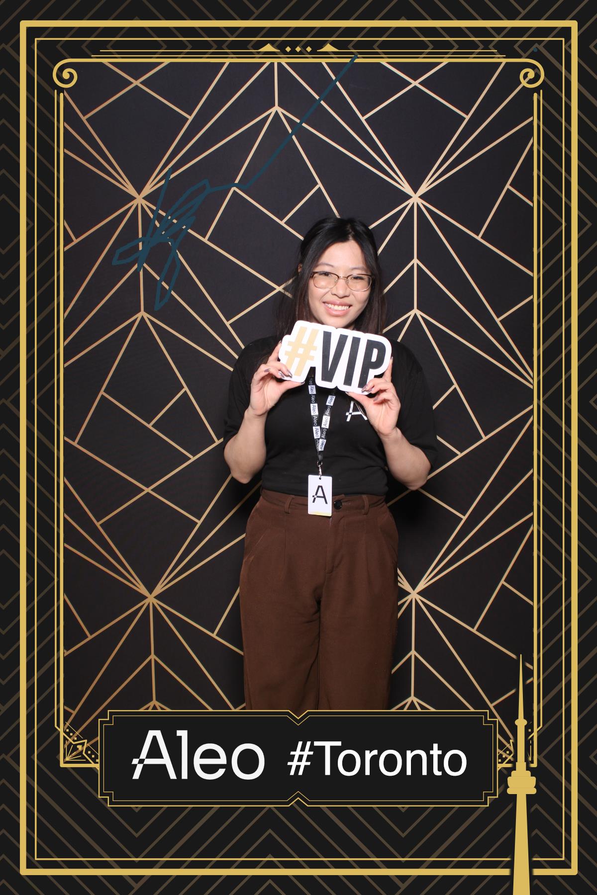 Aleo #Toronto | View more photos from the event at gallery.myselfiemirror.ca/u/romanmyselfiemirrorca/Aleo-Toronto