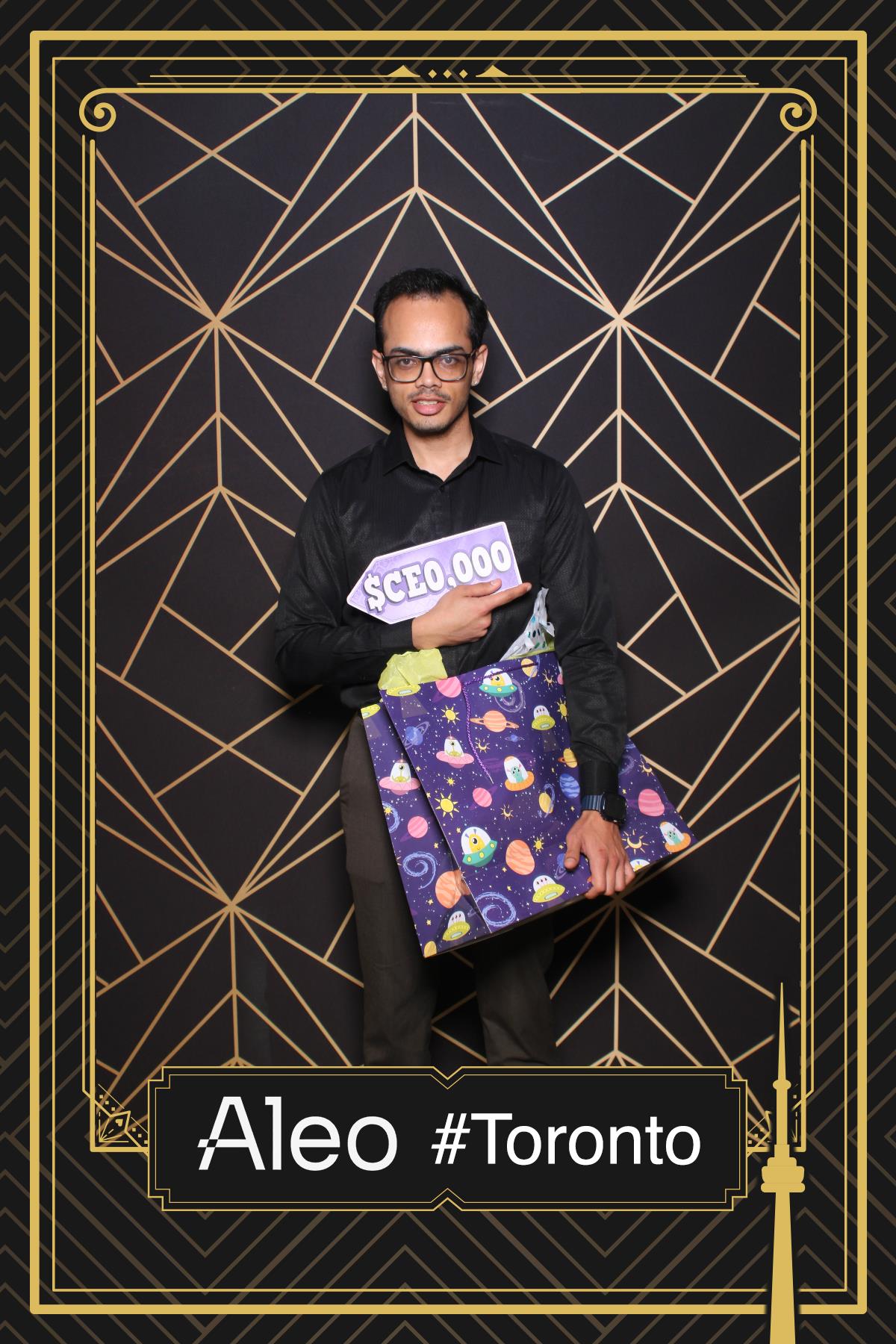 Aleo #Toronto | View more photos from the event at gallery.myselfiemirror.ca/u/romanmyselfiemirrorca/Aleo-Toronto