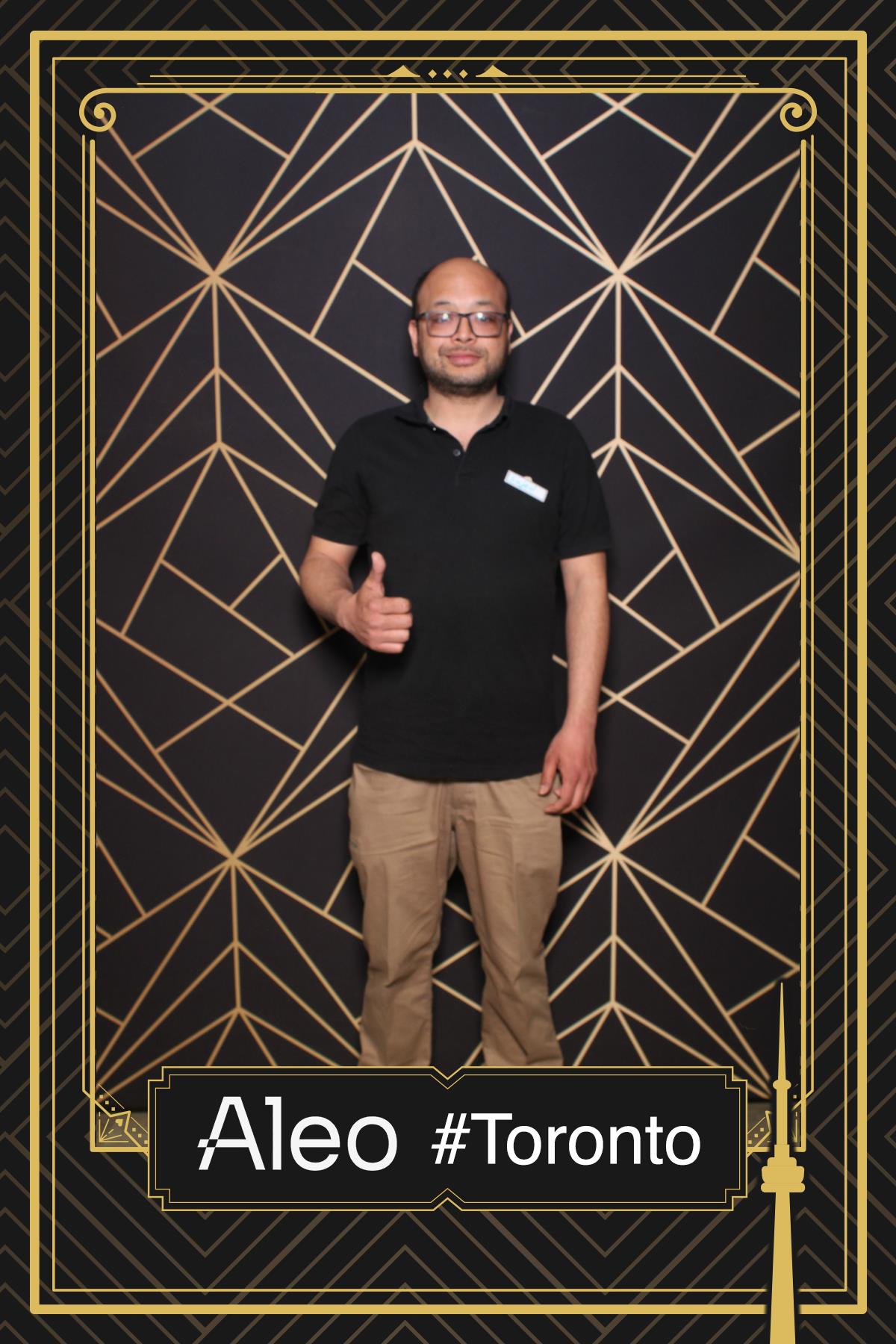 Aleo #Toronto | View more photos from the event at gallery.myselfiemirror.ca/u/romanmyselfiemirrorca/Aleo-Toronto