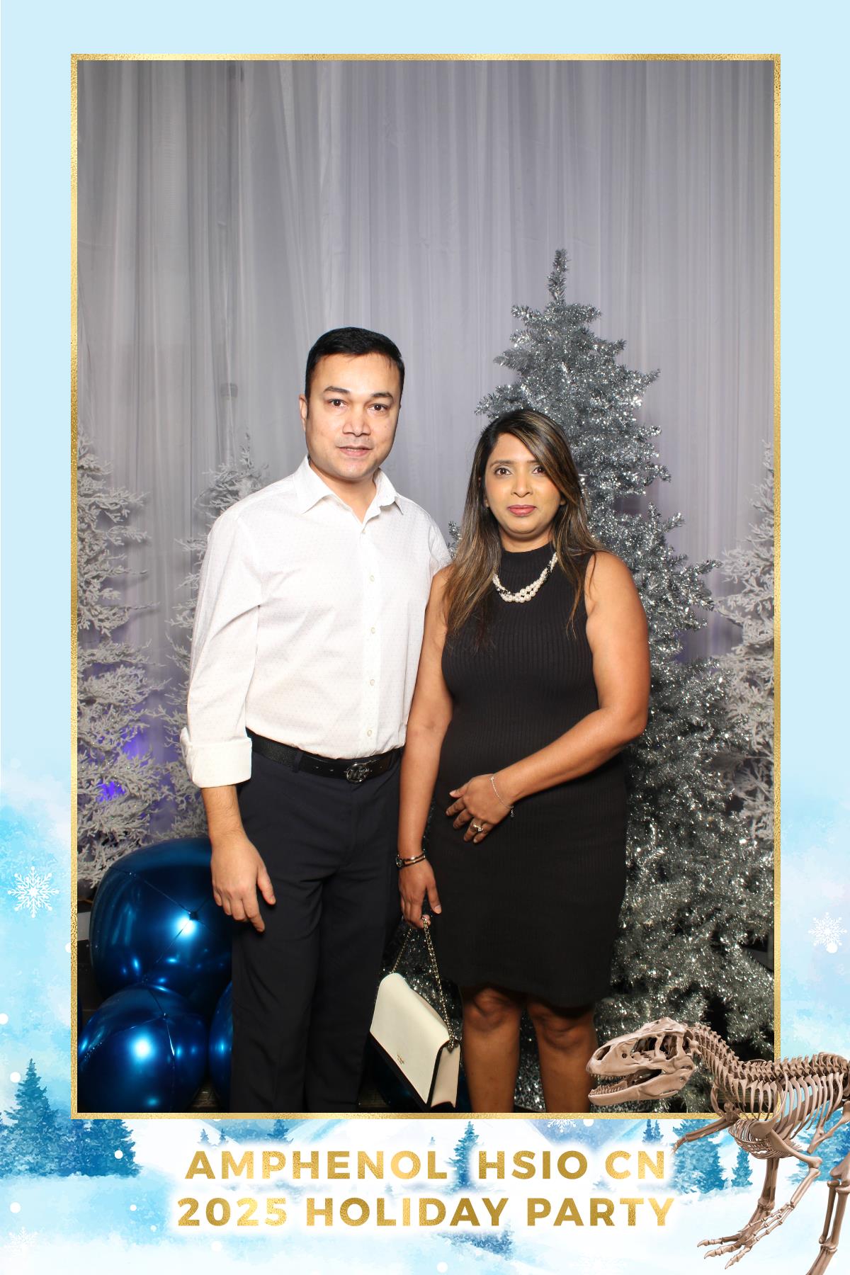 Amphenol-HSIO Holiday Party | View more photos from the event at gallery.myselfiemirror.ca/u/romanmyselfiemirrorca/Amphenol-HSIO-Holiday-Party