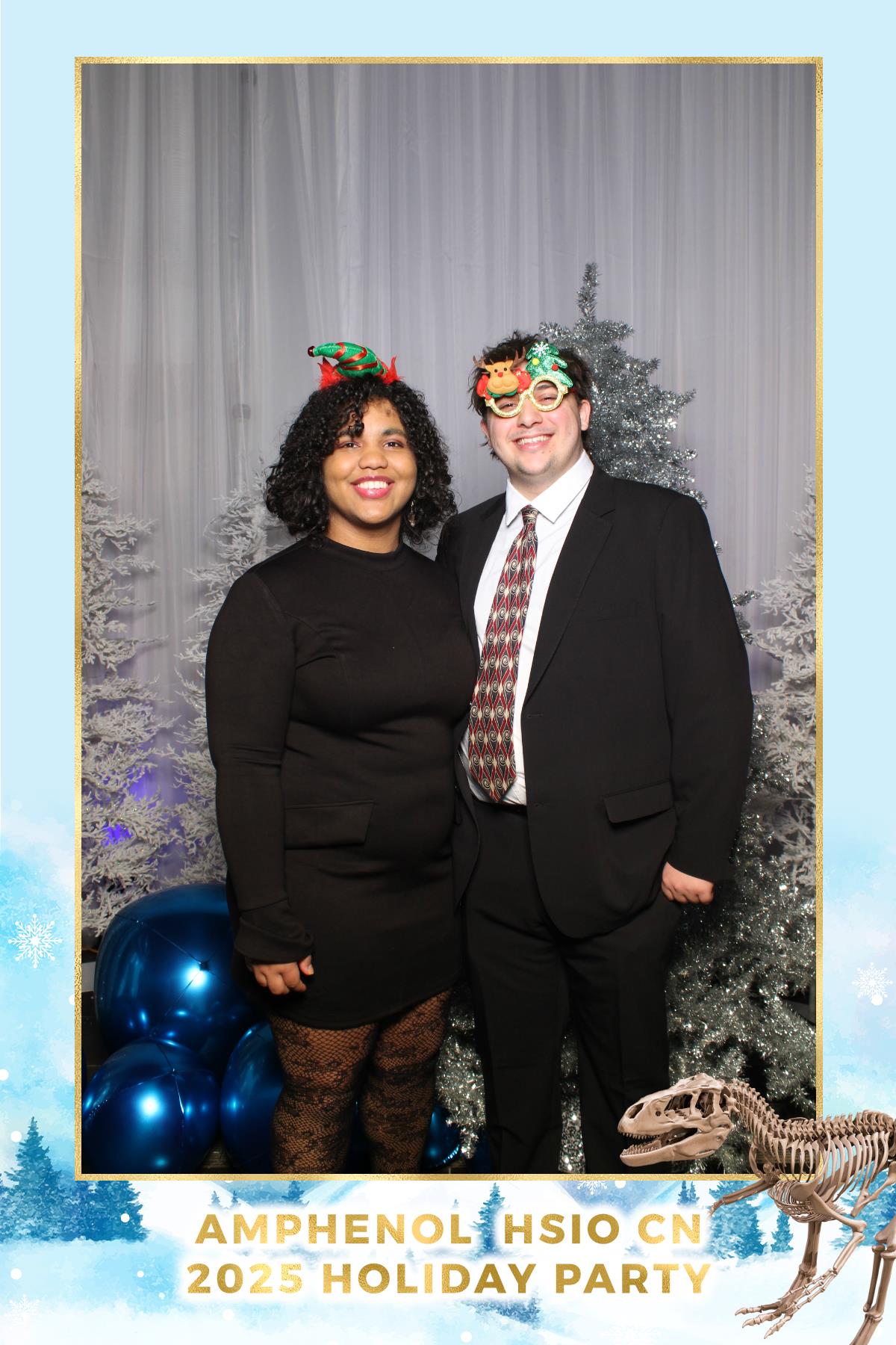 Amphenol-HSIO Holiday Party | View more photos from the event at gallery.myselfiemirror.ca/u/romanmyselfiemirrorca/Amphenol-HSIO-Holiday-Party