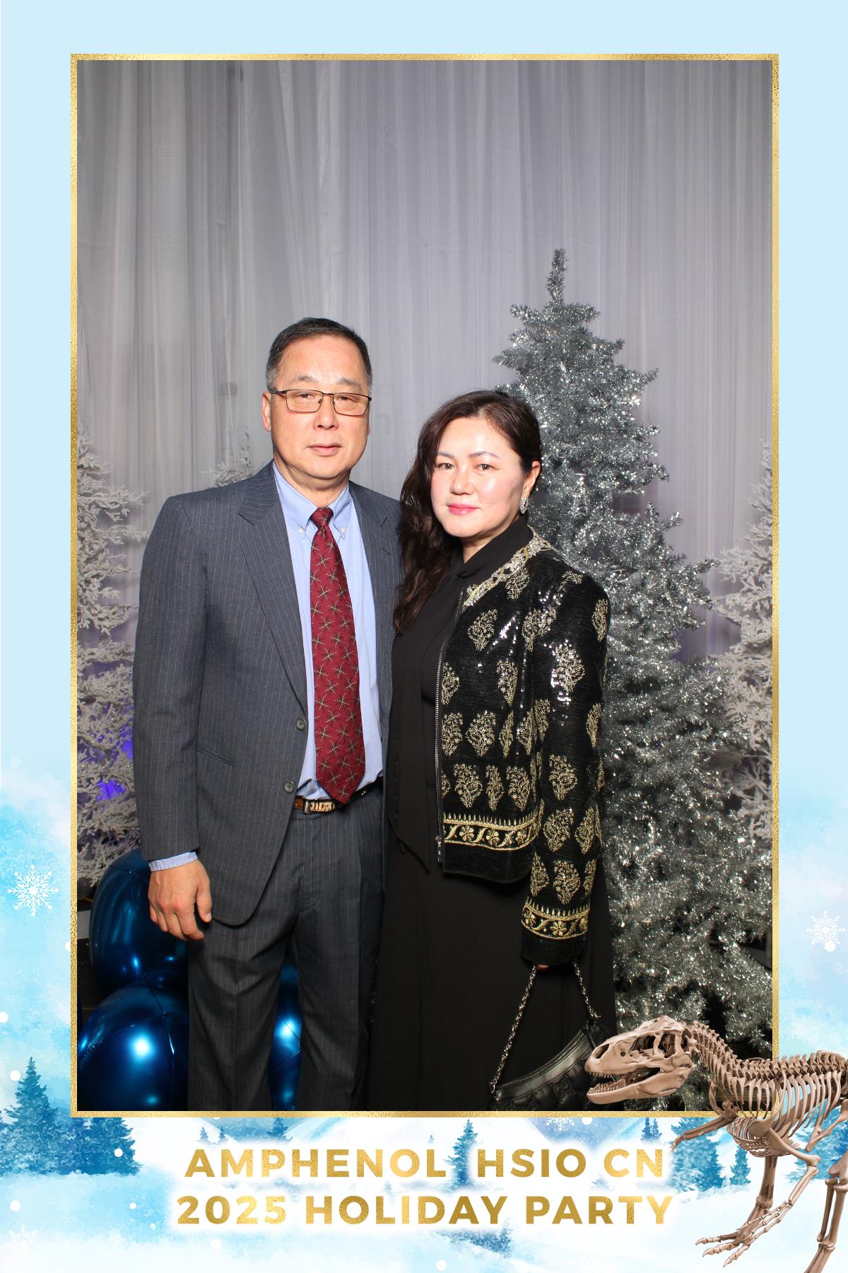 Amphenol-HSIO Holiday Party | View more photos from the event at gallery.myselfiemirror.ca/u/romanmyselfiemirrorca/Amphenol-HSIO-Holiday-Party