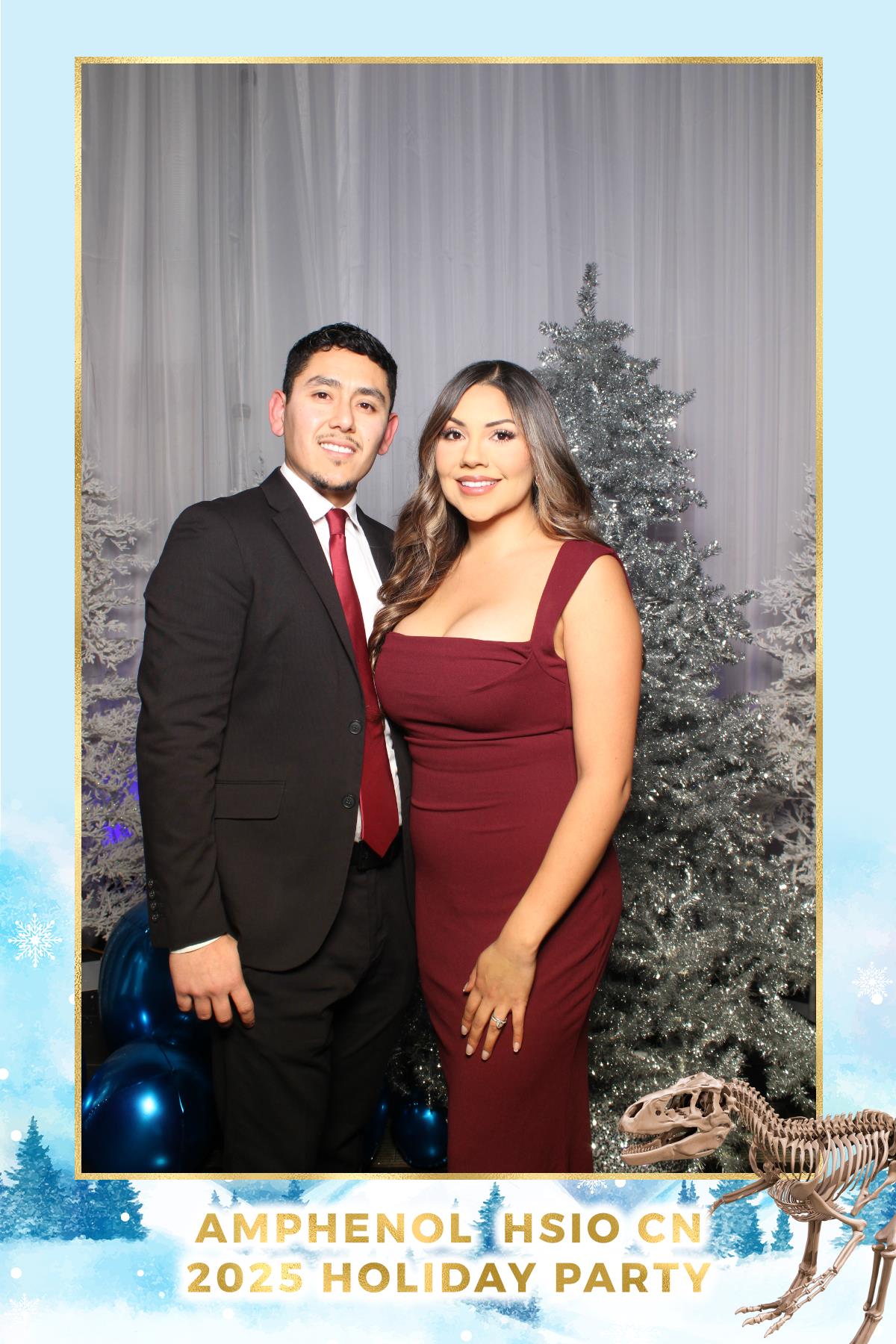 Amphenol-HSIO Holiday Party | View more photos from the event at gallery.myselfiemirror.ca/u/romanmyselfiemirrorca/Amphenol-HSIO-Holiday-Party