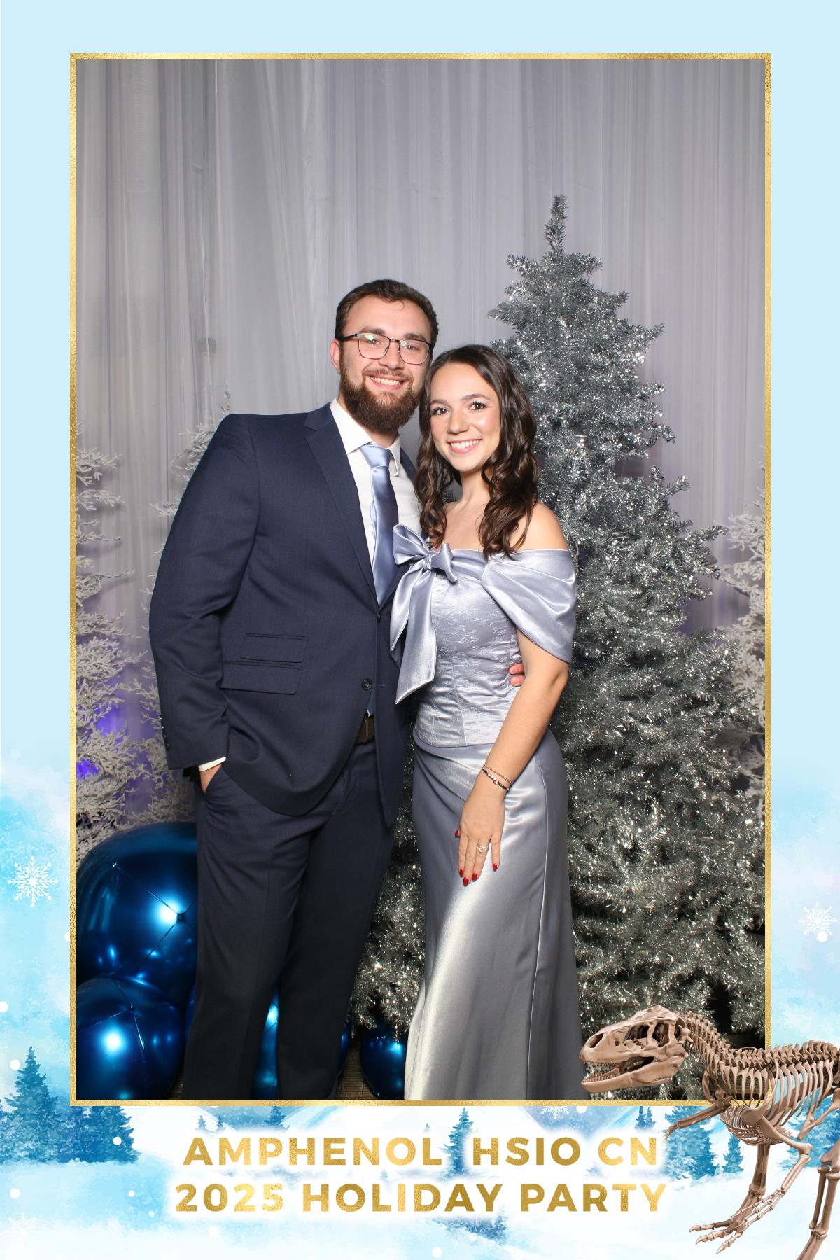 Amphenol-HSIO Holiday Party | View more photos from the event at gallery.myselfiemirror.ca/u/romanmyselfiemirrorca/Amphenol-HSIO-Holiday-Party