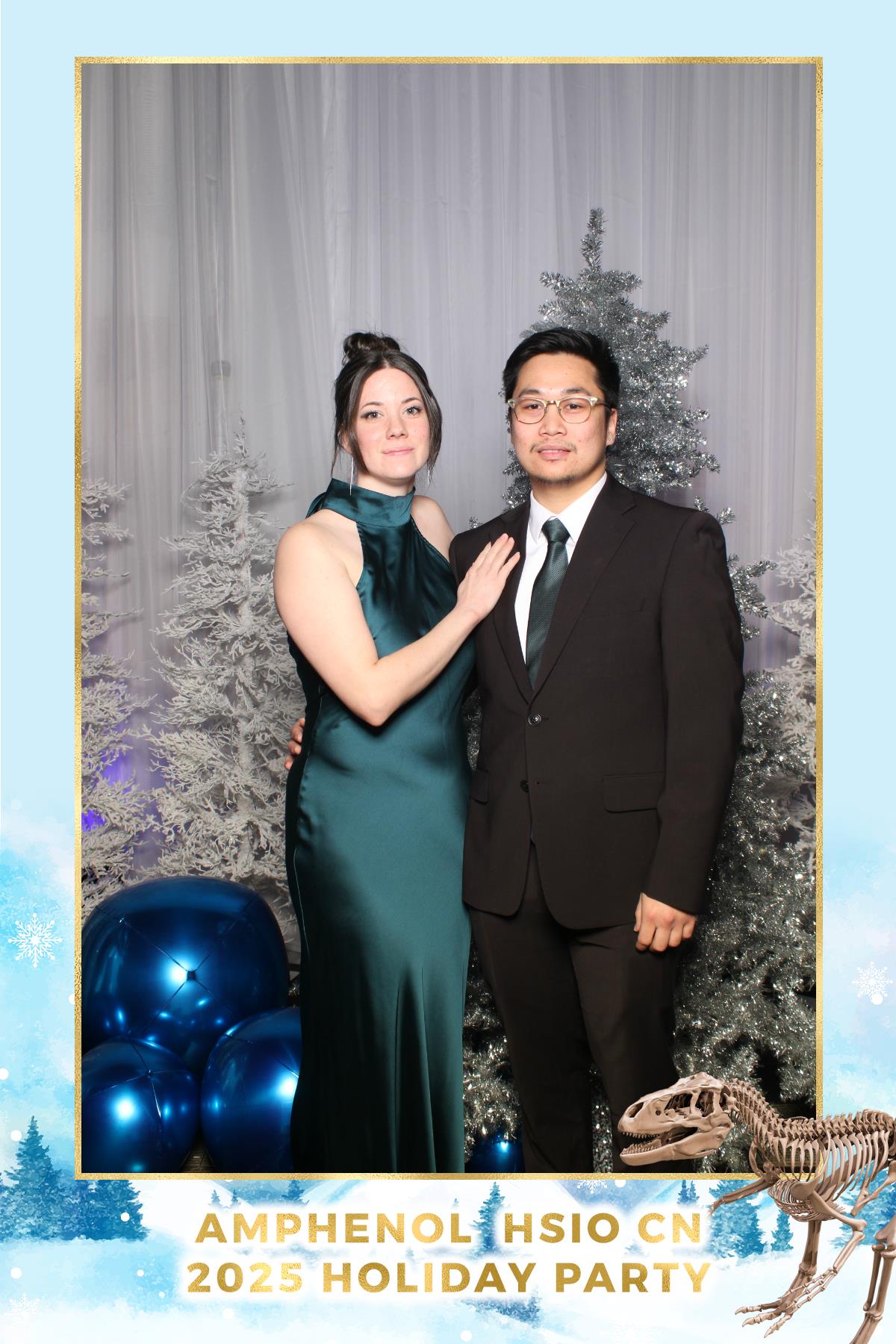 Amphenol-HSIO Holiday Party | View more photos from the event at gallery.myselfiemirror.ca/u/romanmyselfiemirrorca/Amphenol-HSIO-Holiday-Party