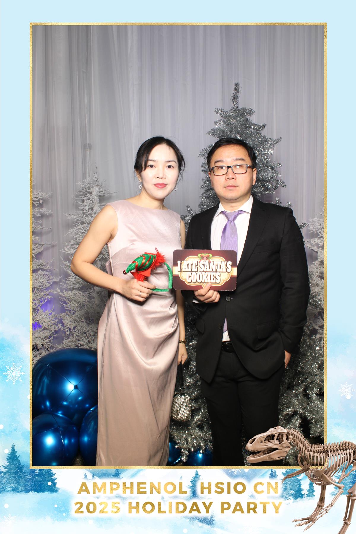 Amphenol-HSIO Holiday Party | View more photos from the event at gallery.myselfiemirror.ca/u/romanmyselfiemirrorca/Amphenol-HSIO-Holiday-Party