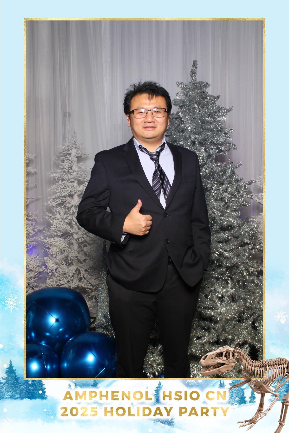 Amphenol-HSIO Holiday Party | View more photos from the event at gallery.myselfiemirror.ca/u/romanmyselfiemirrorca/Amphenol-HSIO-Holiday-Party