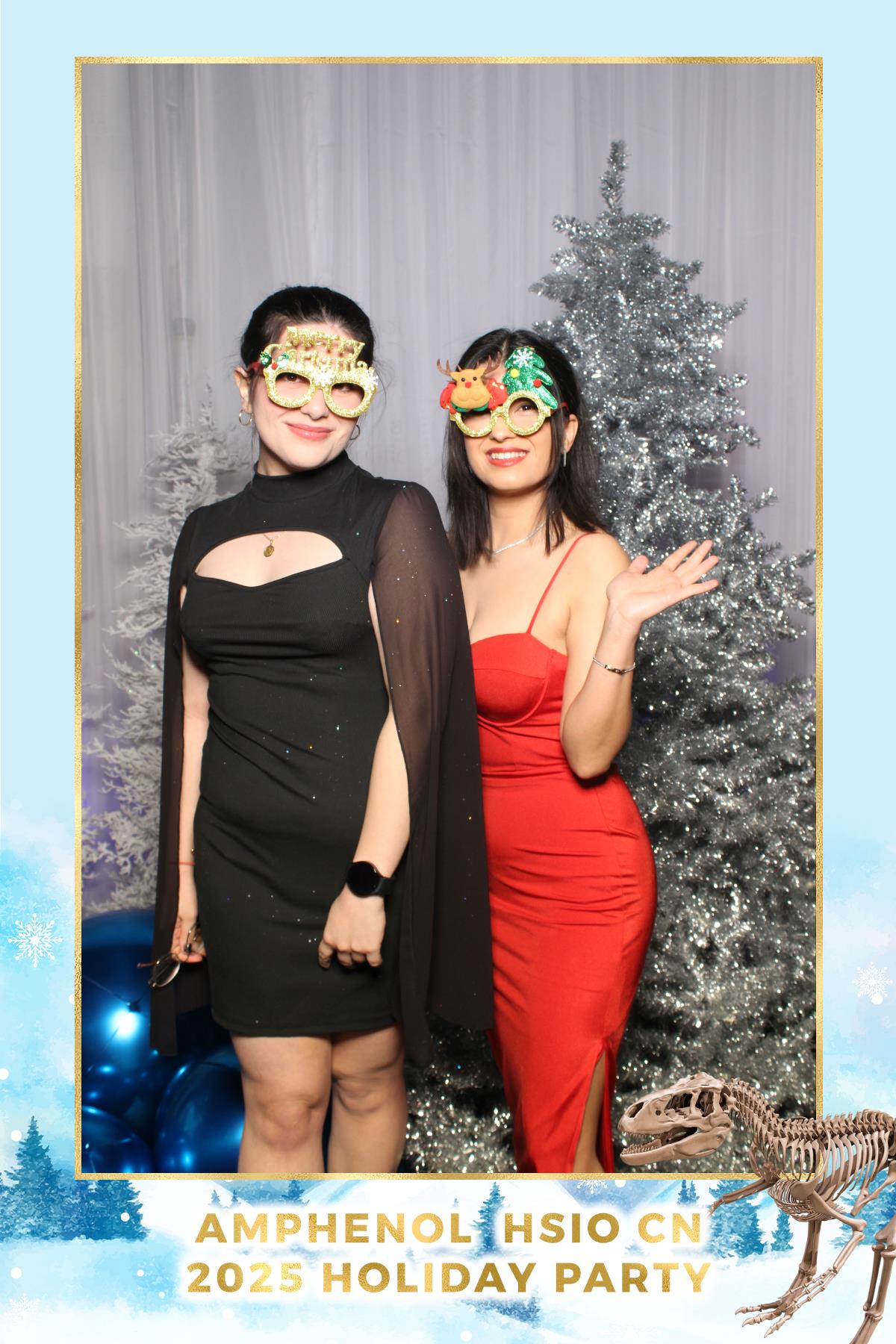 Amphenol-HSIO Holiday Party | View more photos from the event at gallery.myselfiemirror.ca/u/romanmyselfiemirrorca/Amphenol-HSIO-Holiday-Party