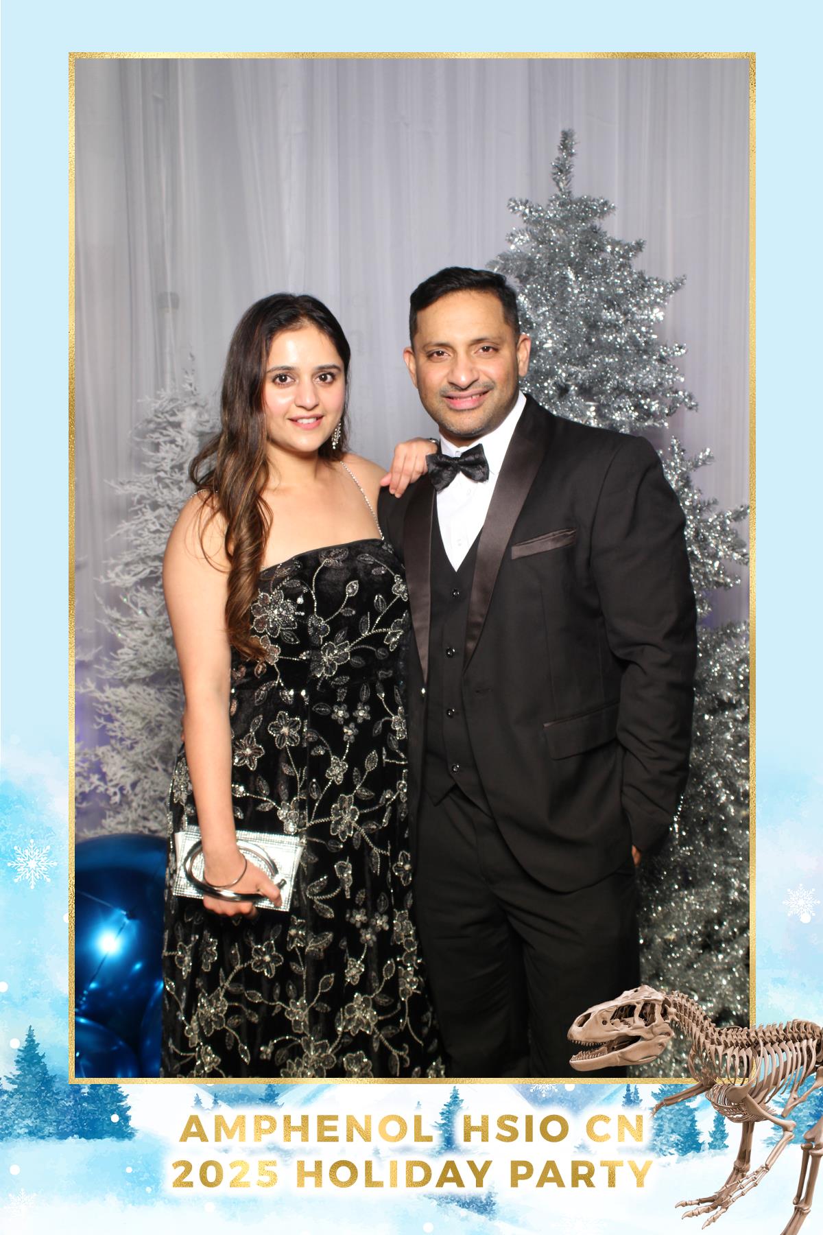 Amphenol-HSIO Holiday Party | View more photos from the event at gallery.myselfiemirror.ca/u/romanmyselfiemirrorca/Amphenol-HSIO-Holiday-Party