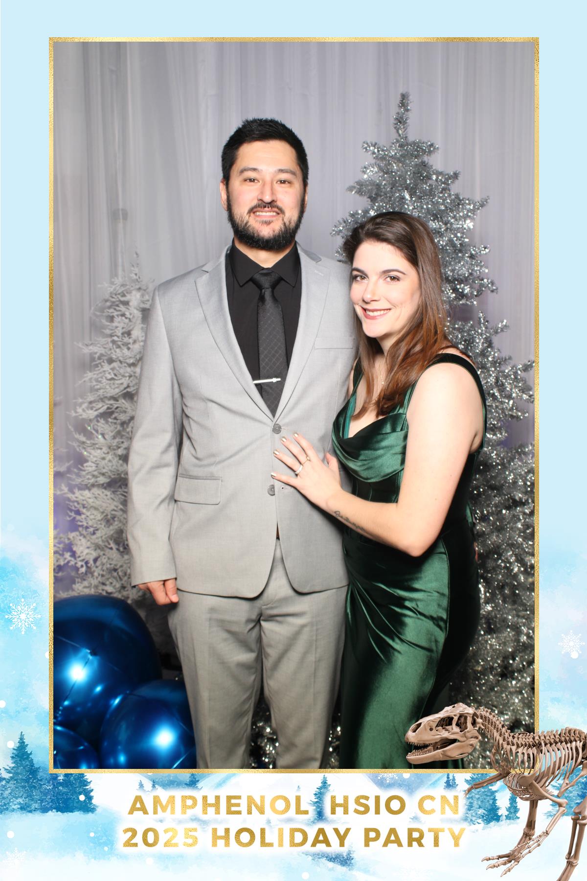 Amphenol-HSIO Holiday Party | View more photos from the event at gallery.myselfiemirror.ca/u/romanmyselfiemirrorca/Amphenol-HSIO-Holiday-Party