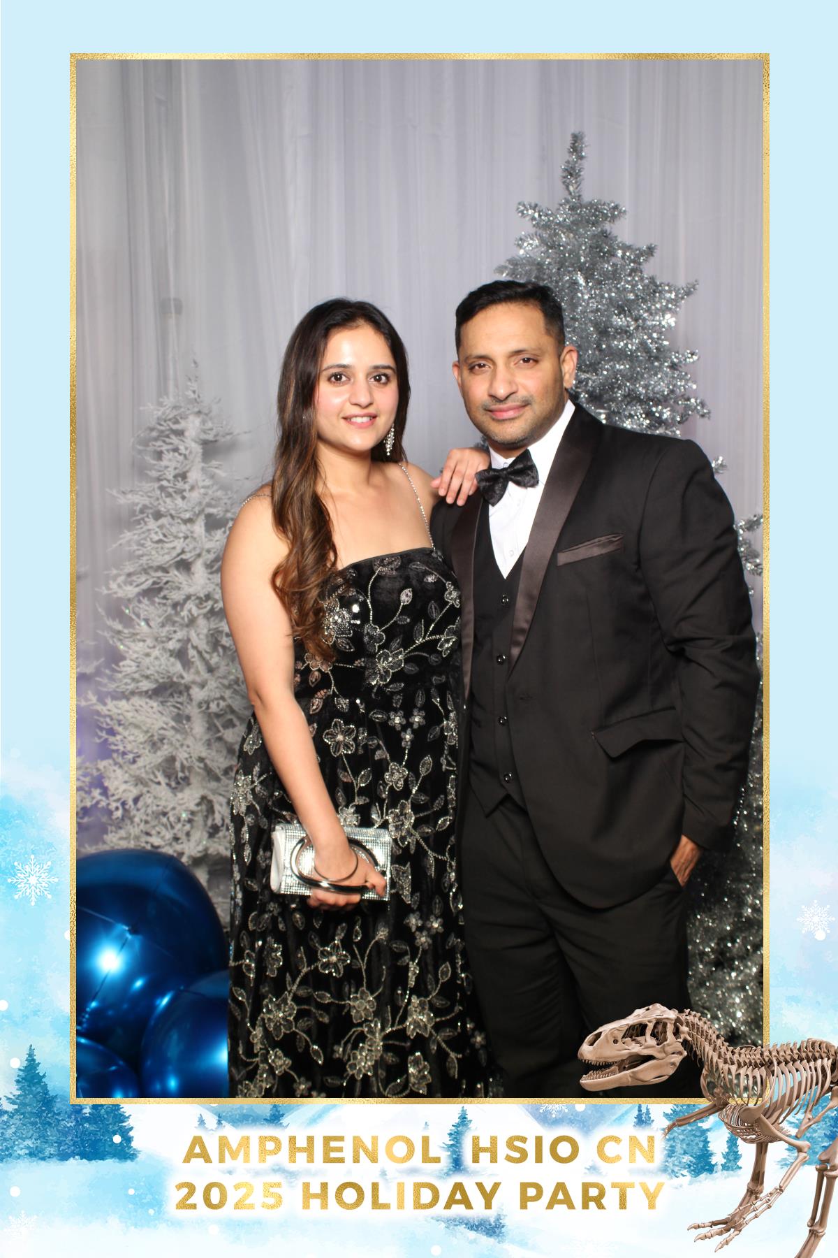 Amphenol-HSIO Holiday Party | View more photos from the event at gallery.myselfiemirror.ca/u/romanmyselfiemirrorca/Amphenol-HSIO-Holiday-Party